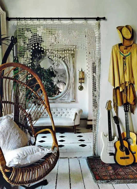 Sourced-Bali-Blog-boho-room-image by www.frankihobson.com.jpg
