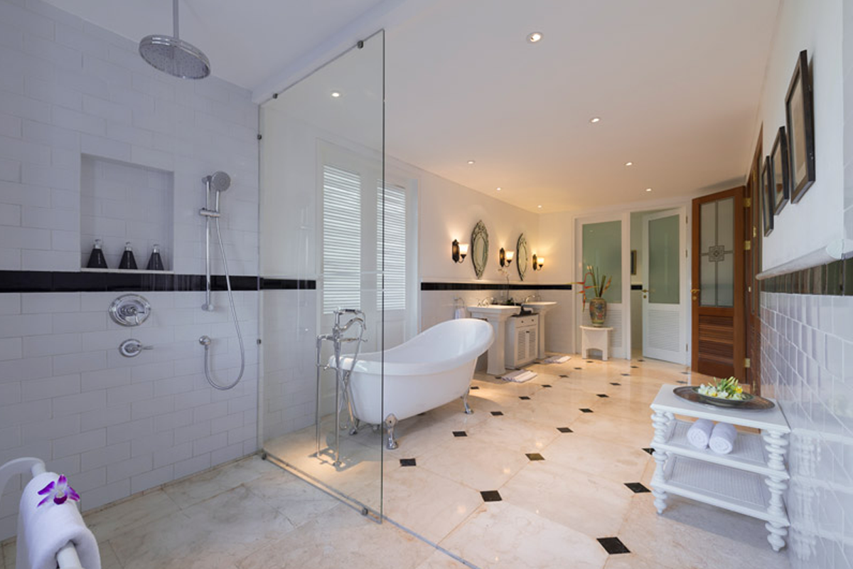 Mainhouse-ensuite-1200x800.png