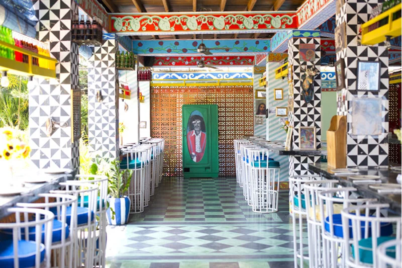 Mexicola-bar.jpg