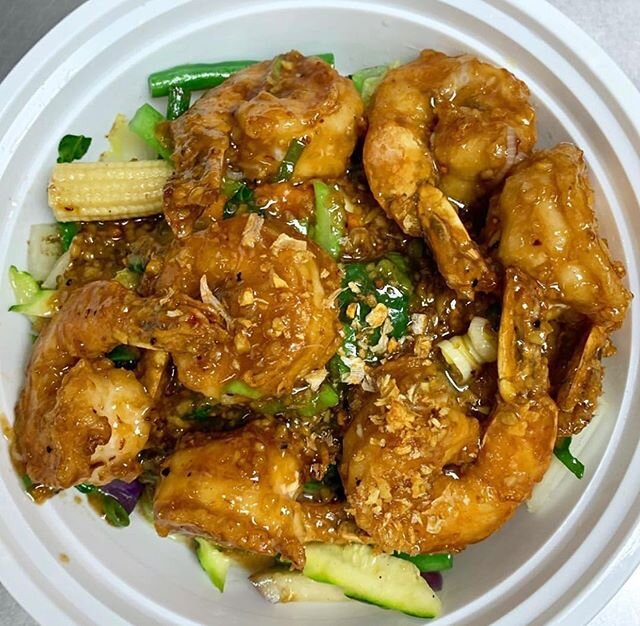 Garlic shrimp 🍤 is just too good @topthai_greenwich 
Photo Creidt @katiiefoods .
You can order us now below 
@grubhub 
@chownow 
@ubereats 
@postmates @doordash @caviar 
Call us for more details-646-460-2196
.

@topthai_greenwich 
We are re-open aga