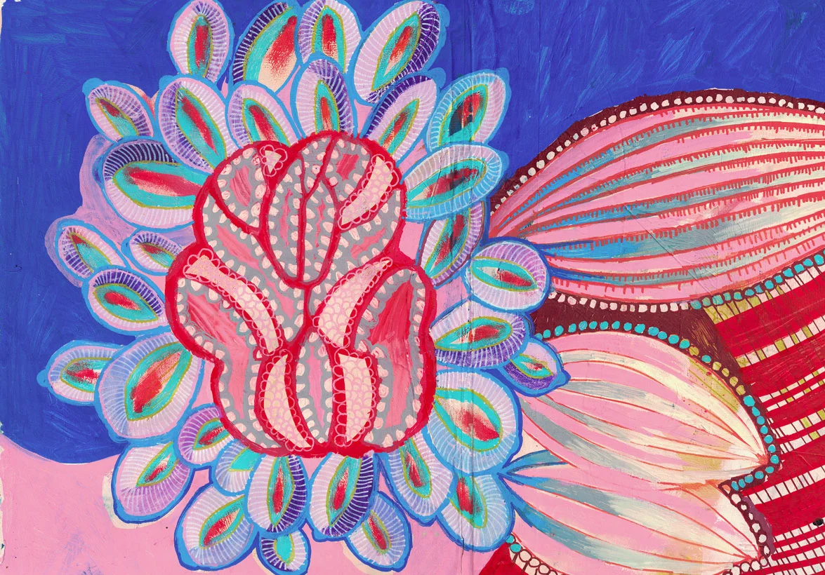 When I uploaded this piece here, I realized that the beads around the petals of the red flower look like roughly sketched teeth. It surprised me to see how this plant suddenly acquired an animal soul.