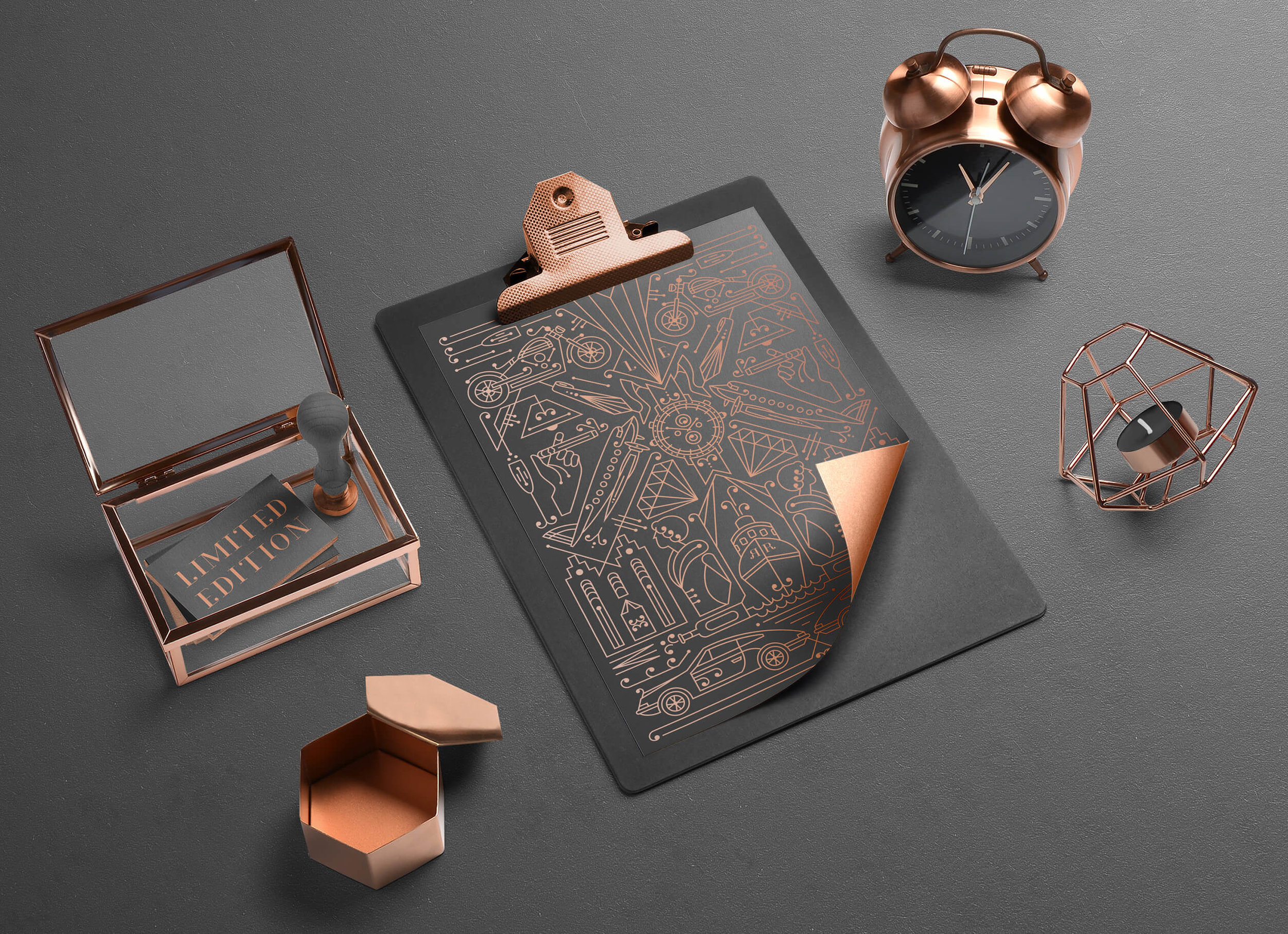 02-branding-mockup-essentials-freebie-Recovered.jpg
