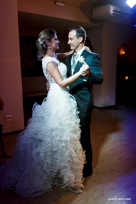 AnaHiromi_Casamento_Villa-Bisutti_LiliRic_094.jpg