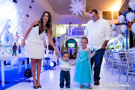festa infantil frozen irmãos gabriella e bruno