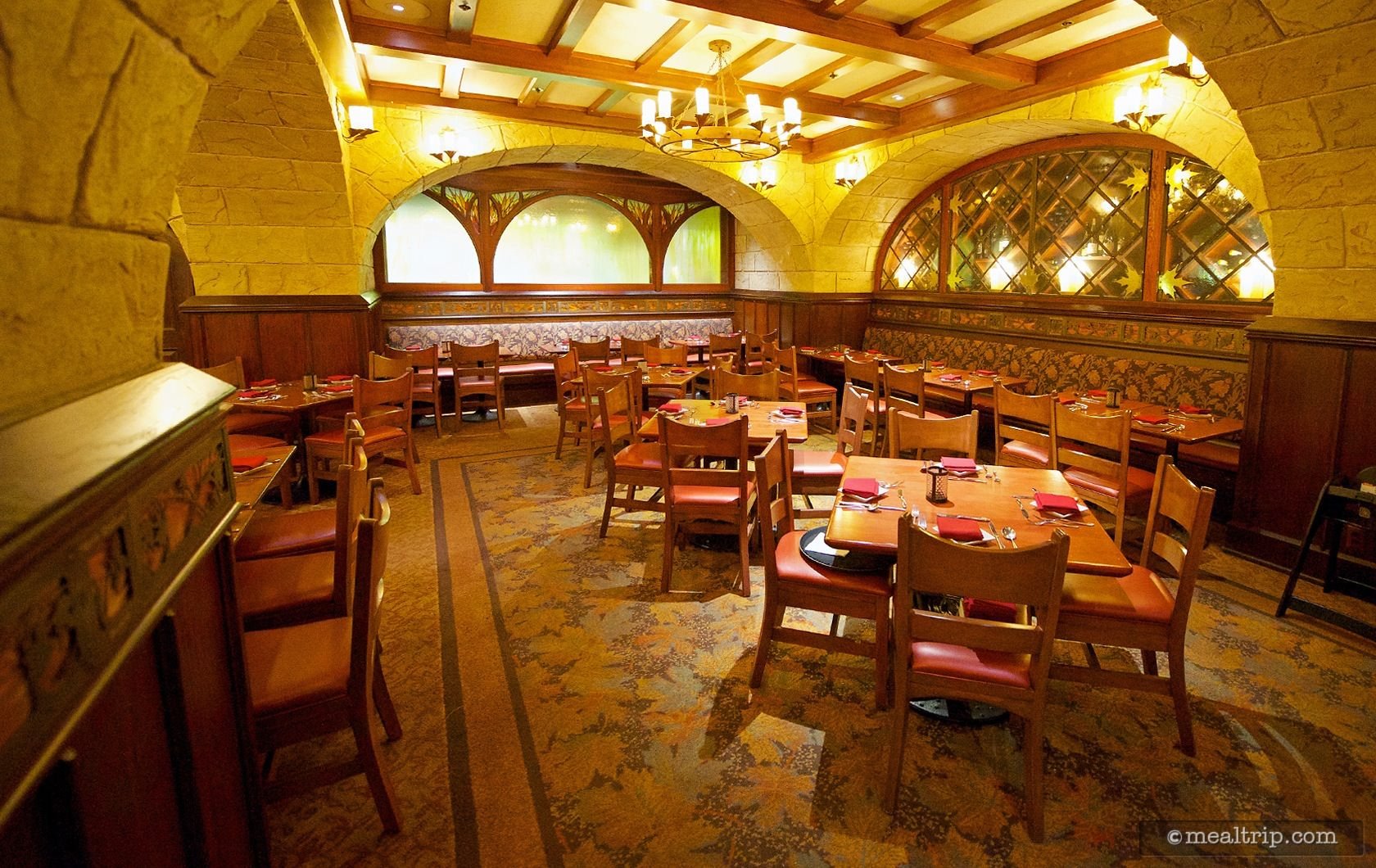 le-cellier-dining-area-002.jpg
