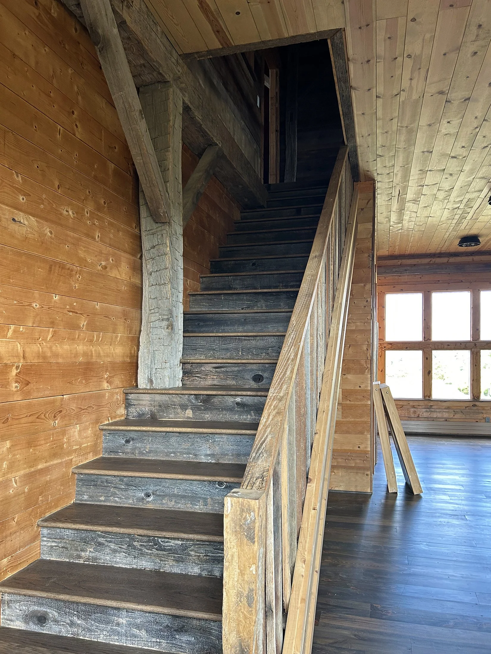 Barn_03.jpg