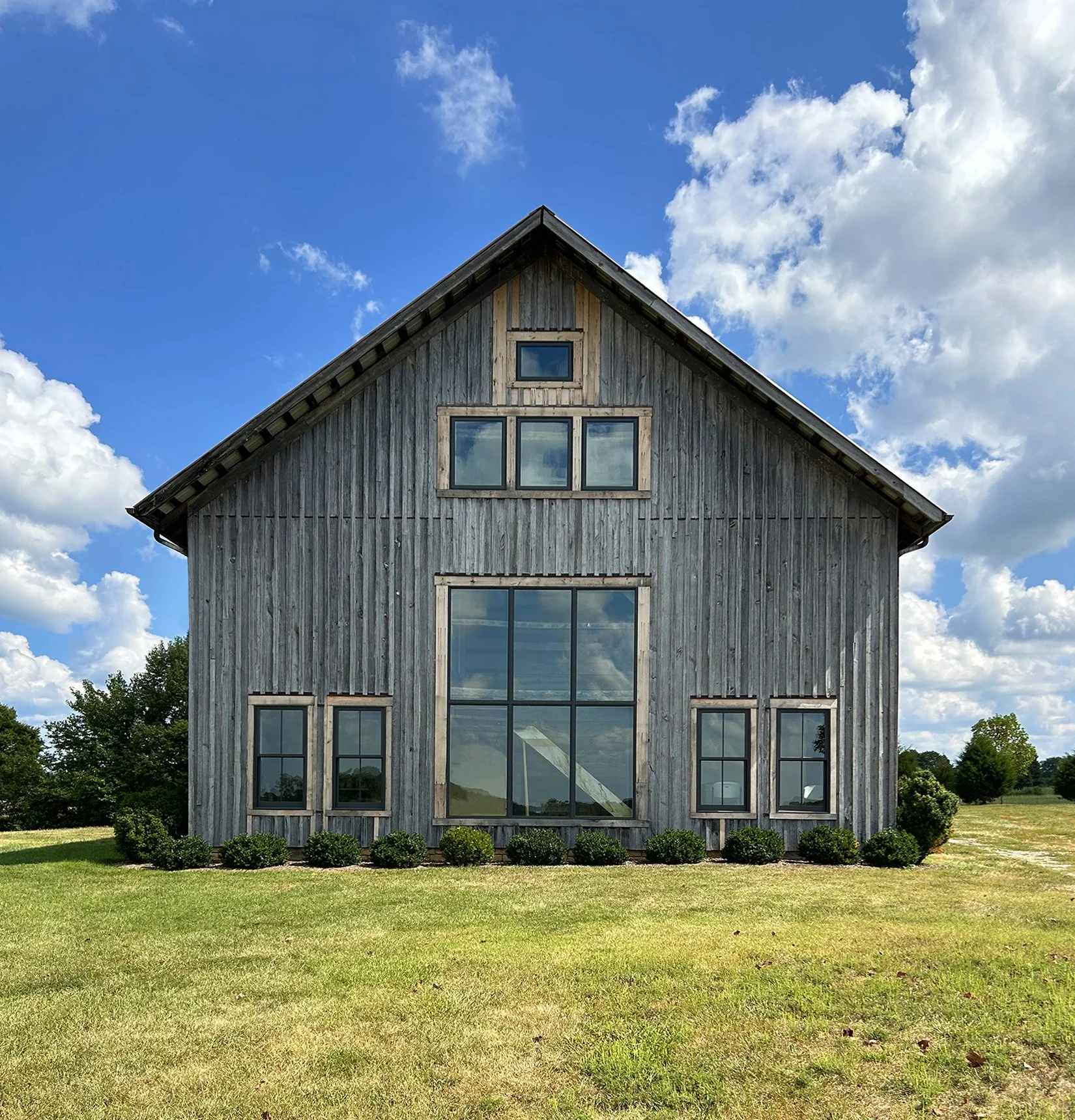 Barn_00.jpg