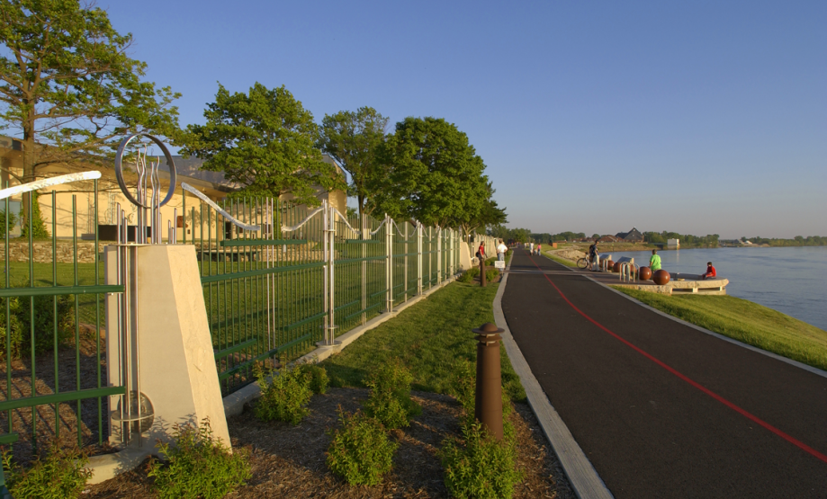 GREENWAY PASSAGE