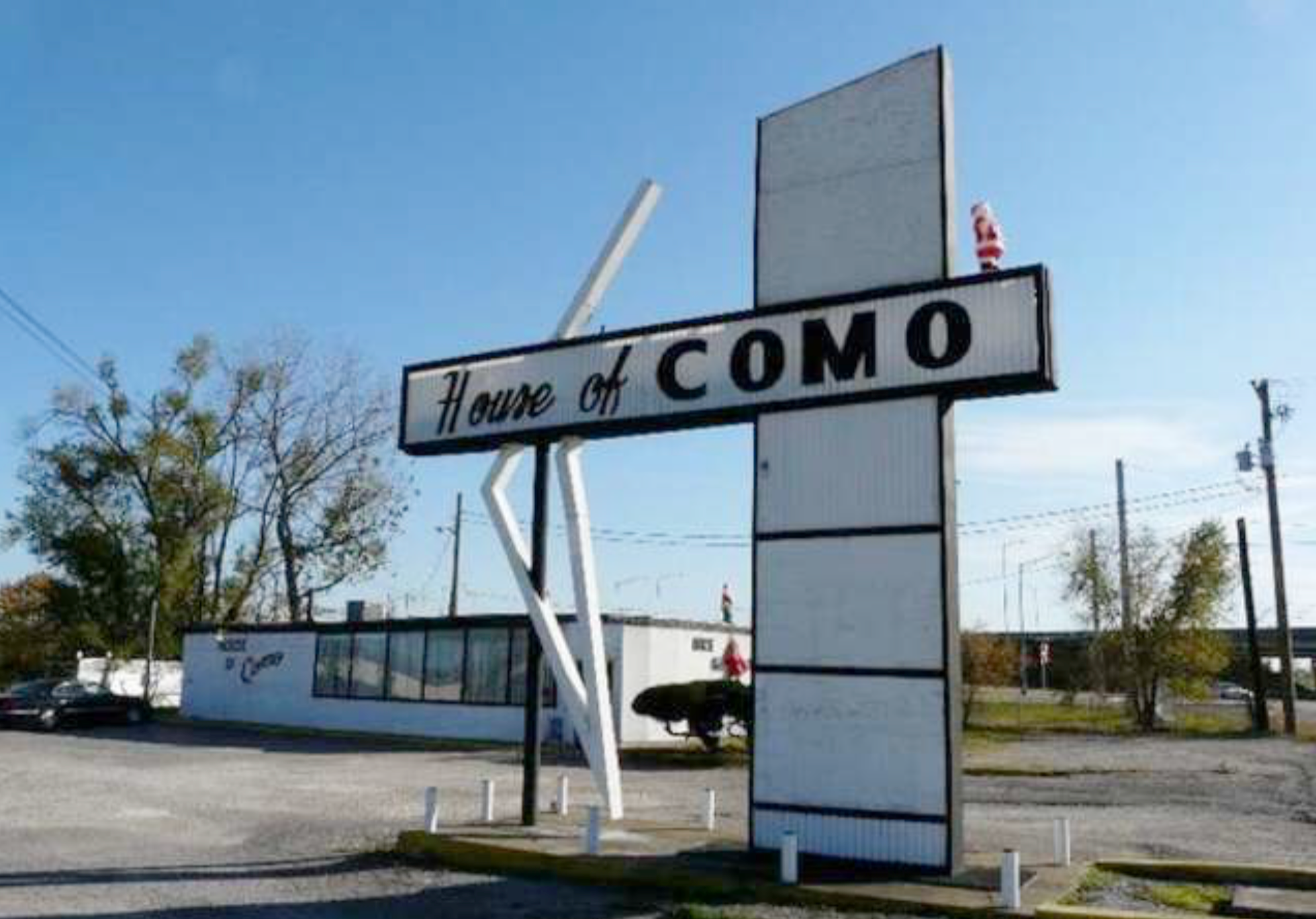 HOUSE OF COMO