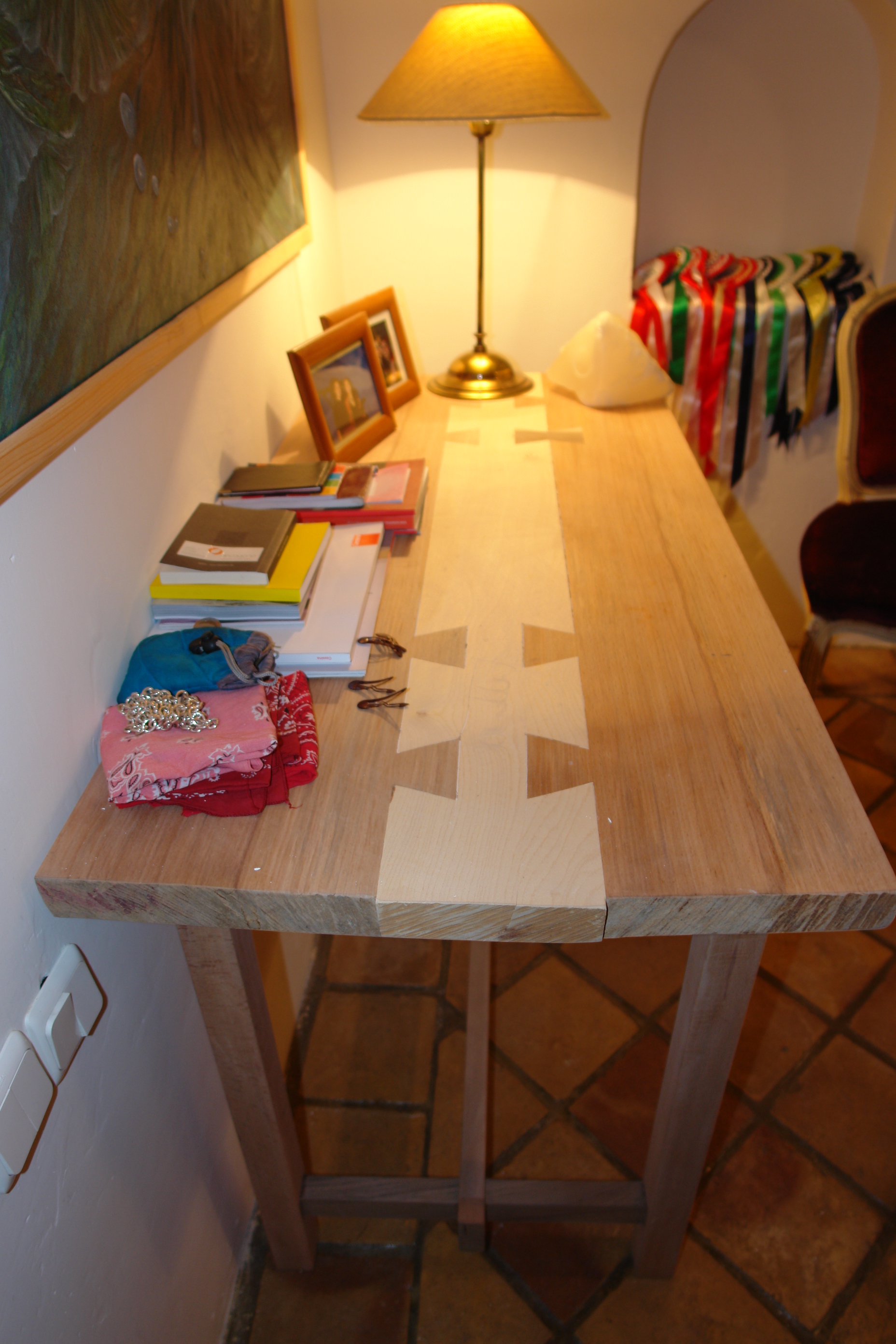 Dovetail Centred Strip Entrance Table