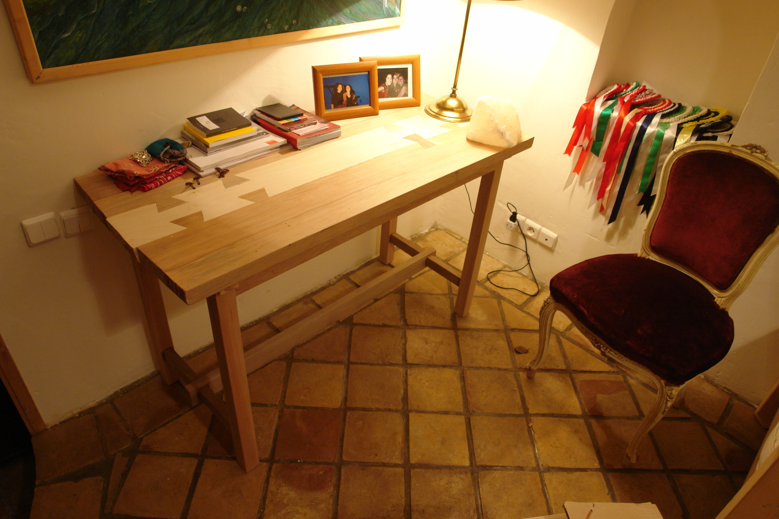 Dovetail Centred Strip Entrance Table