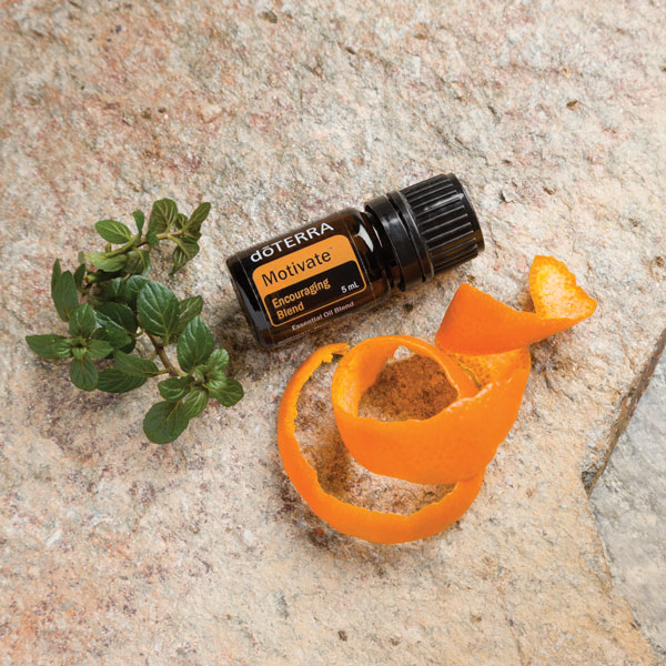 1x1-600x600-emotional-aromatherapy-doterra-motivate-stylized-us-english-web.jpg