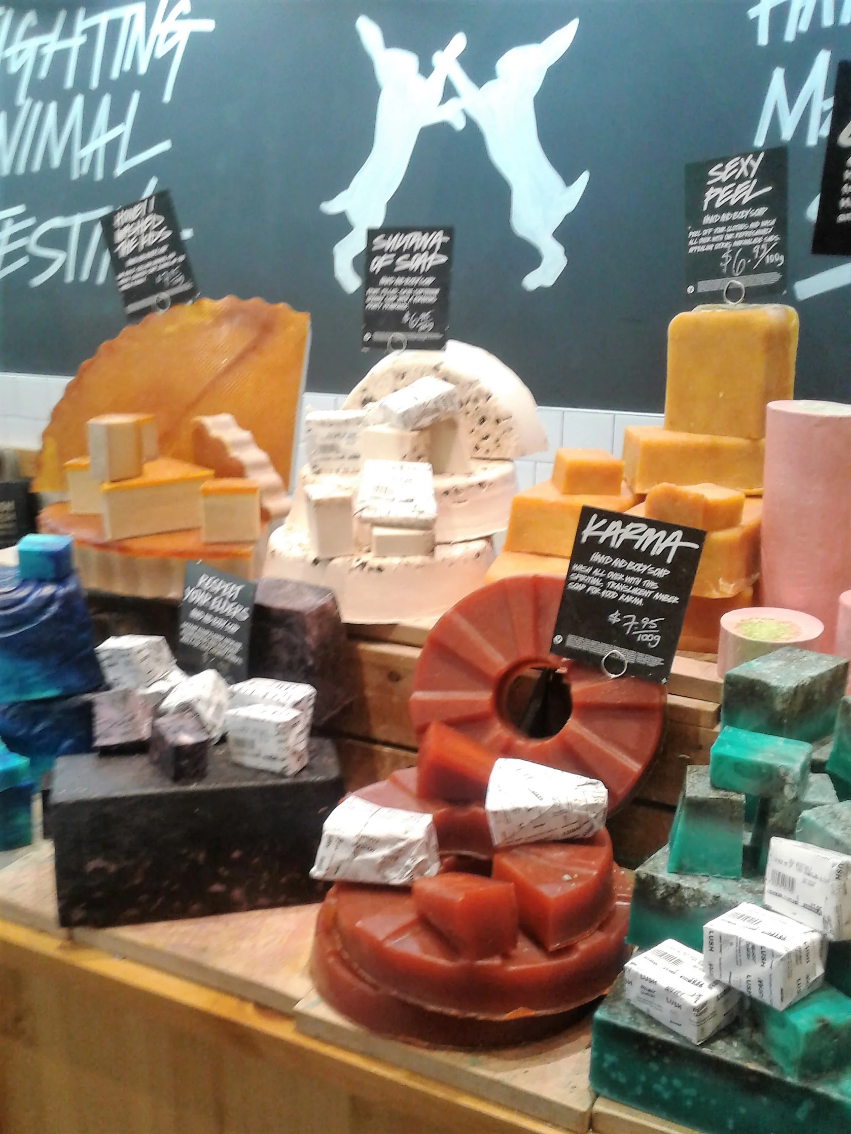 Lush savon 1.jpg