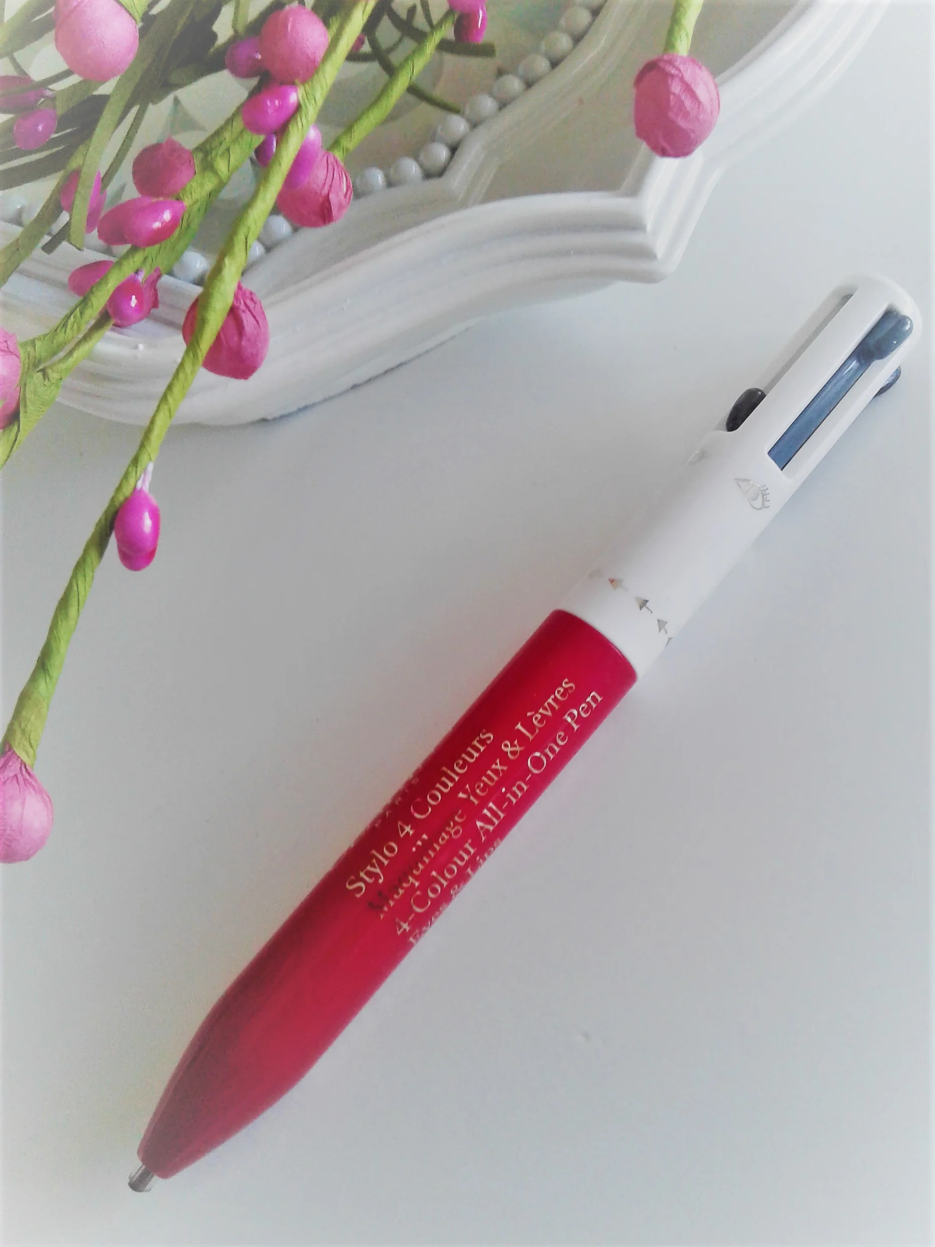 Clarins 4 crayon.jpg