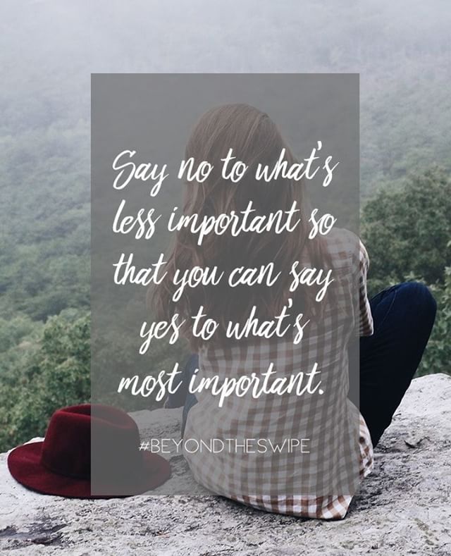 Lots of things feel important. But some are more important than others. Don't let the lesser important things get in the way. 
#beyondtheswipe 
#datingapps
#respectyourself
#datingintodaysculture
#tiredofdating
#tiredofbeingsingle
#singleinthecity
#h