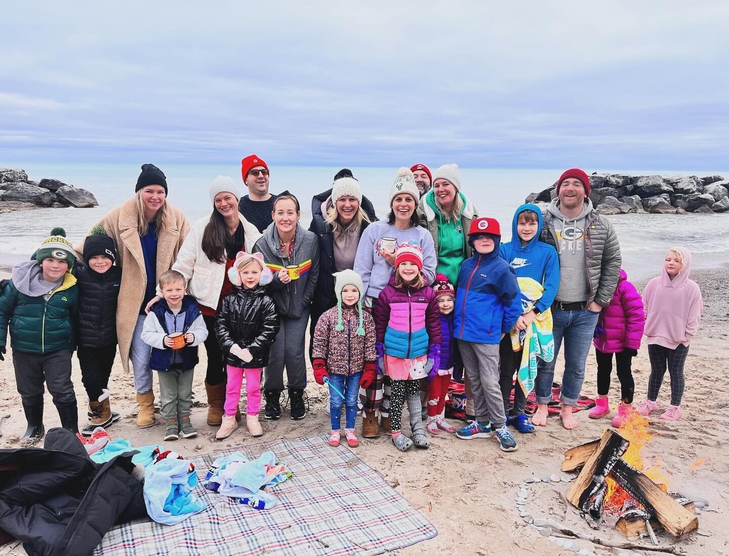 Feeling very invigorated after the first annual Klode Klondike! Thank you for all my wonderful friends for showing up and holding me accountable! 
Props to @curlzbpoppin for staying in the longest and building the fire

#polarplunge #klodeklondike