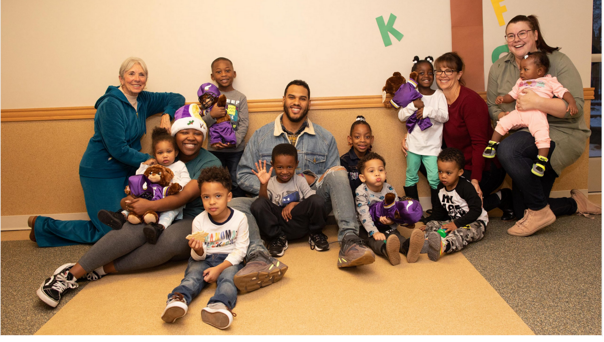 Anthony and Raise the Barr held a special holiday celebration for the families at Jeremiah Program in Minneapolis. Check out photos and read more from the Vikings’ coverage →