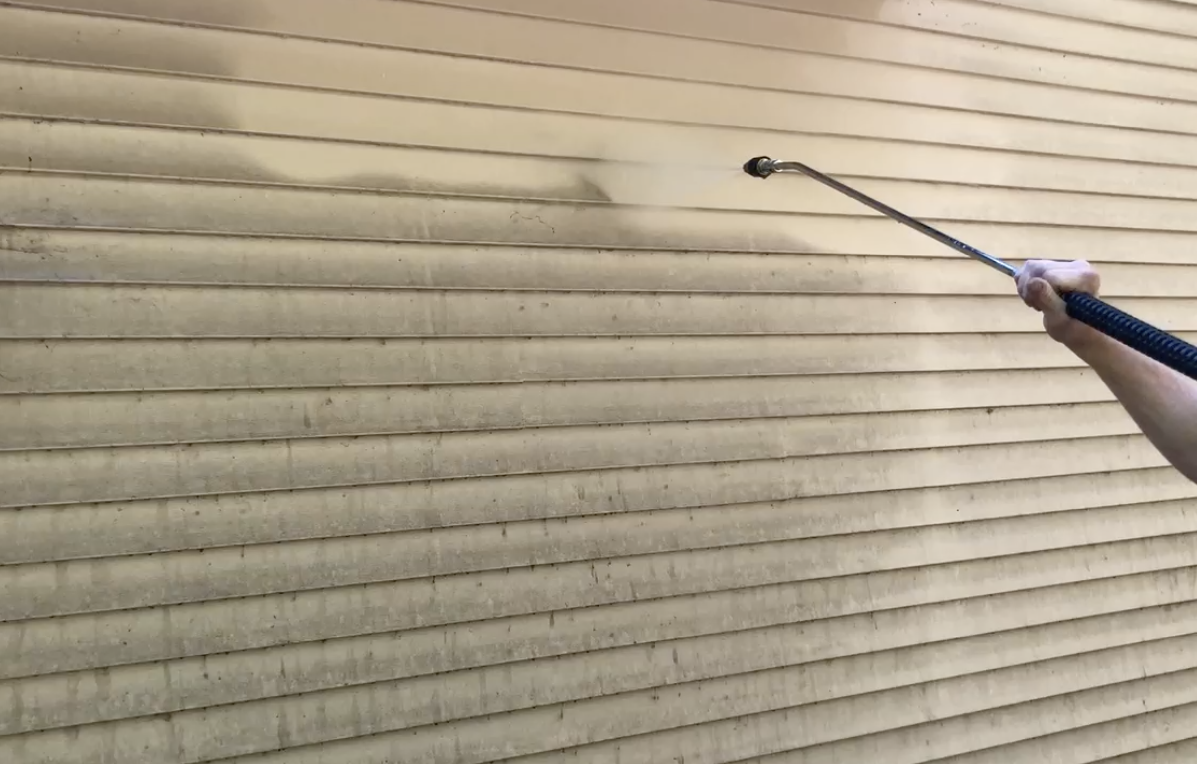 Power Washing Home's Exterior