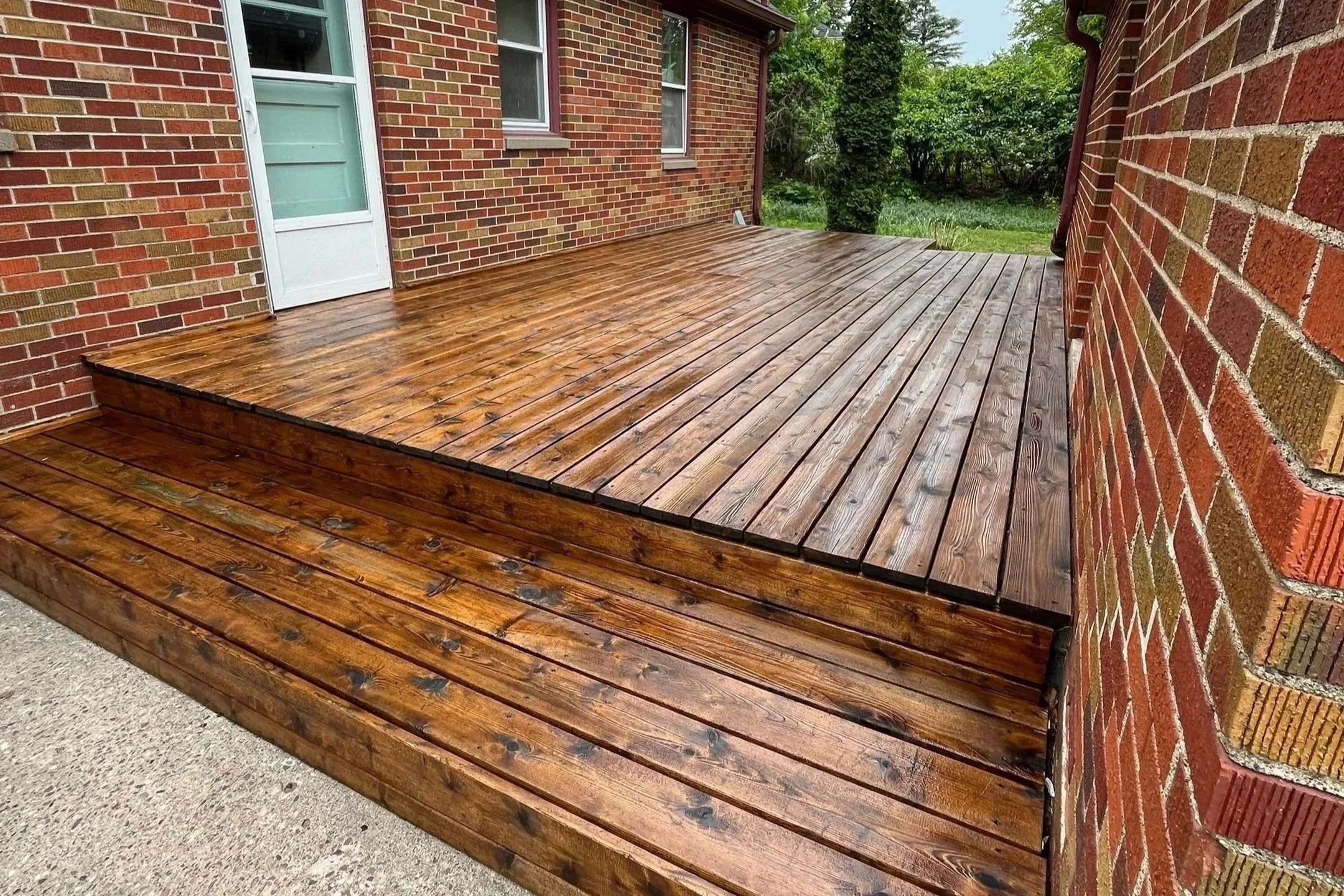 deck refinishing in Plymouth Minnesota