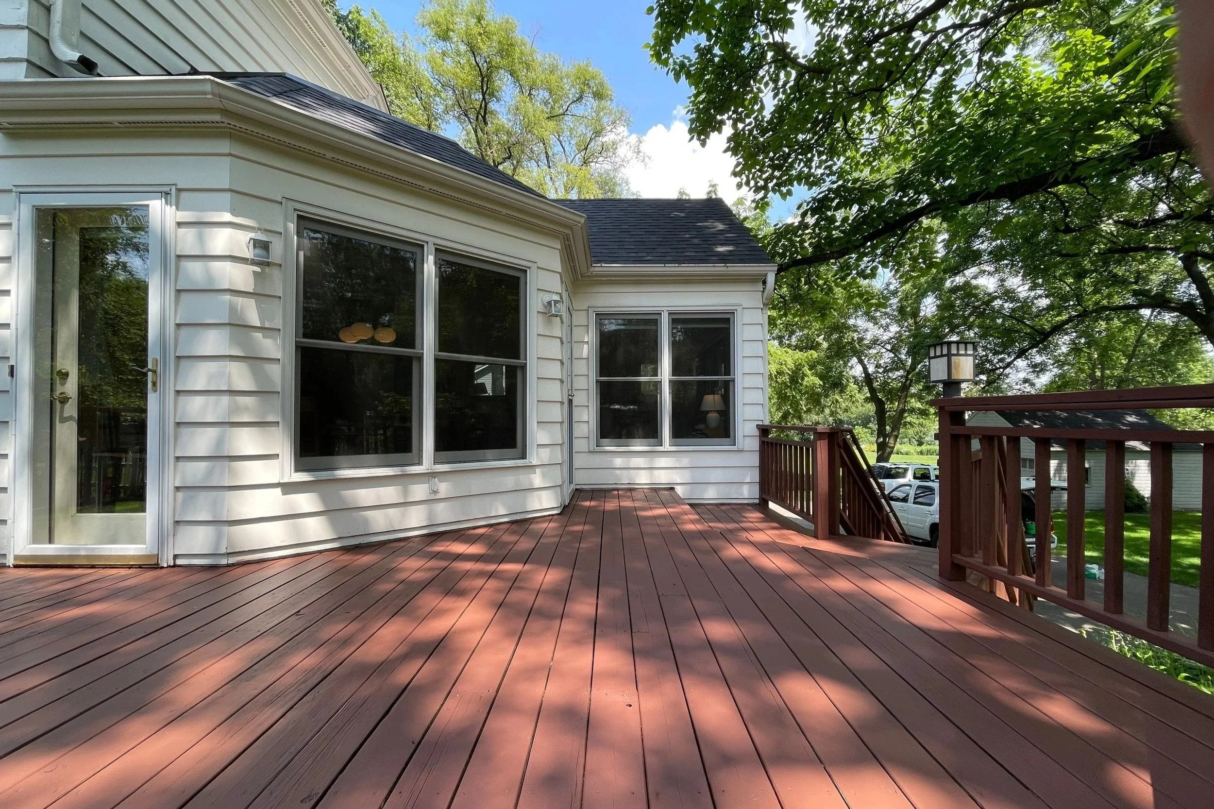 deck refinishing in Rosemount Minnesota