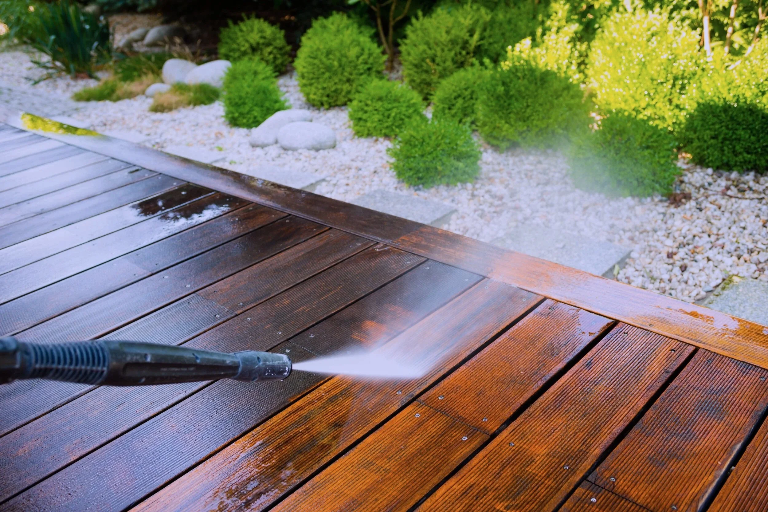 Deck_Powerwashing.jpg