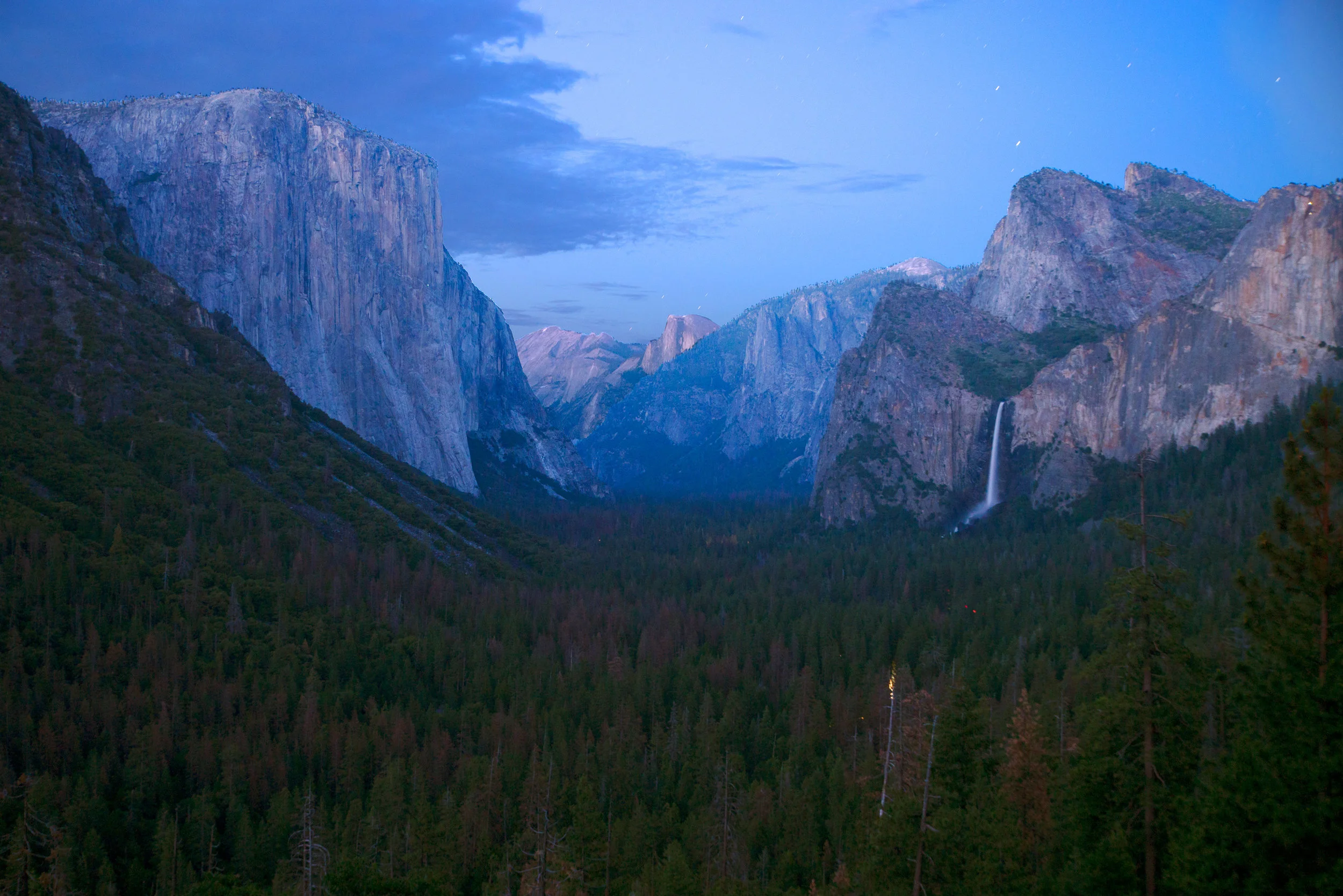 20170621_30_Trip_Tunnel_View_Yosemite_rattlesnake_091.jpg