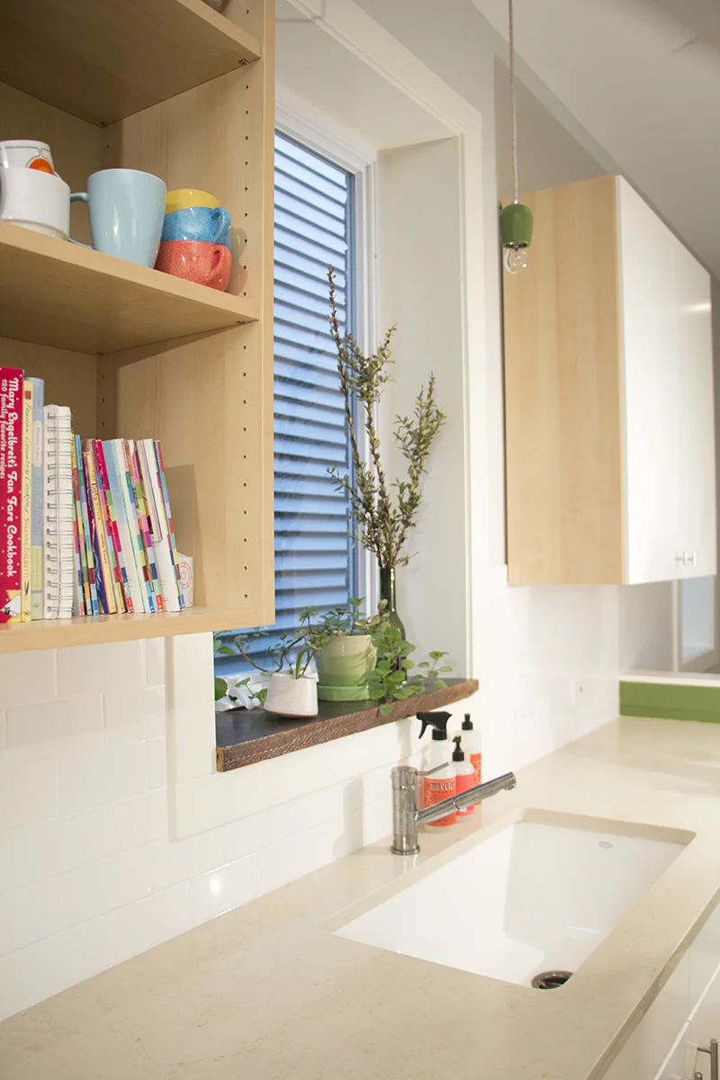 window3-sm.jpg