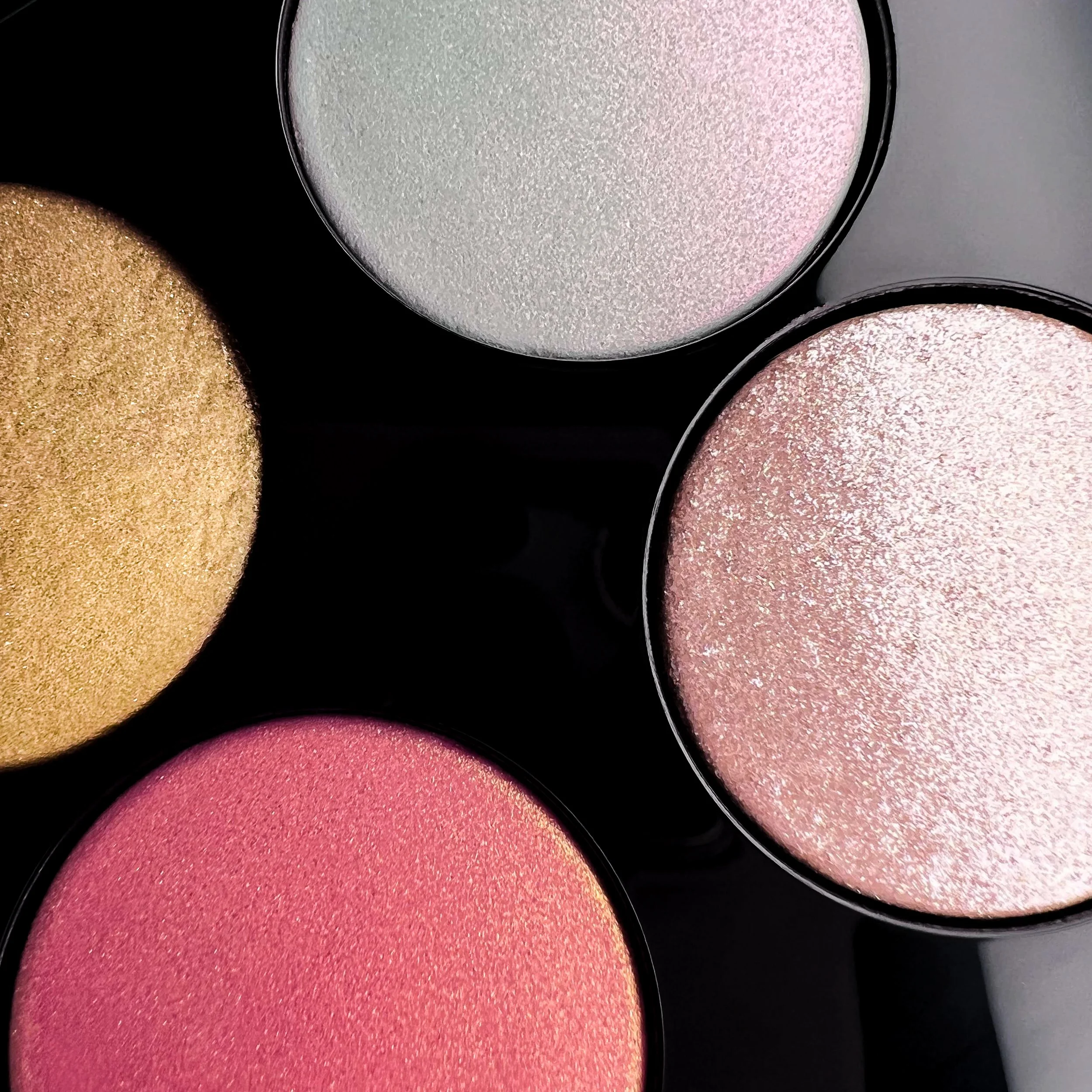PatMcGrath-MothershipVII-EyeshadowPalette.jpg