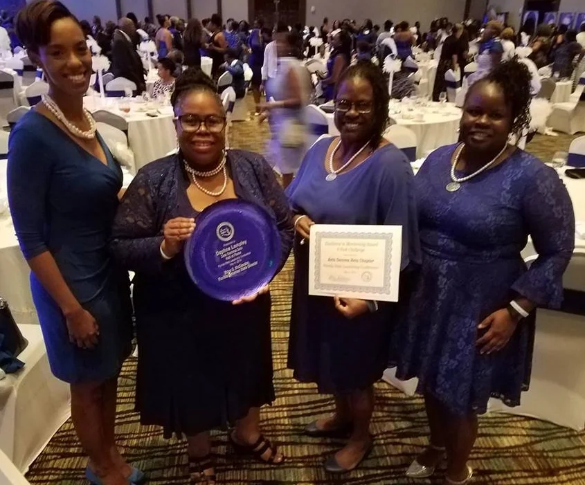 Soror Lampley Being Inducted in the Hall of Fame