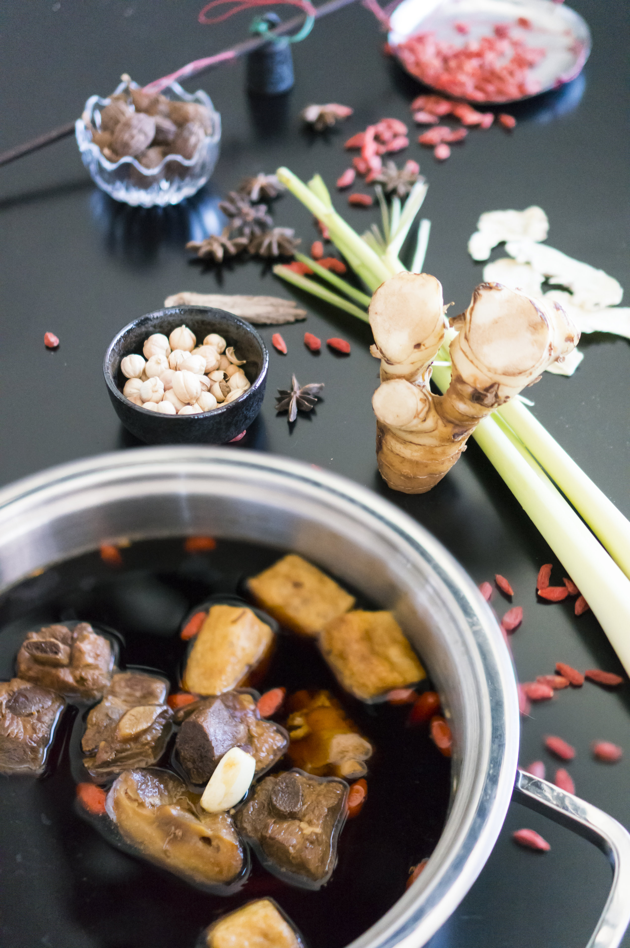 星馬肉骨茶火鍋