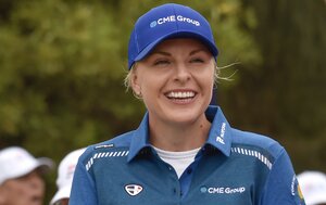 LPGA's Sarah Kemp giving back to Tuncurry golf community – NBN News