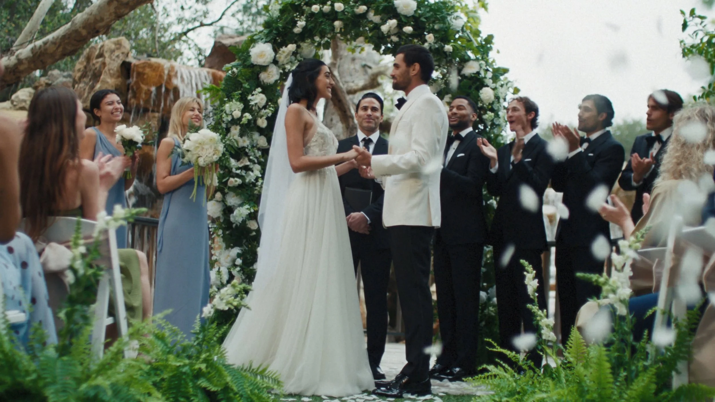 VS--Vimeo-TheBlackTux-HowRentingWorks30sVideosMoviesonVimeo-0’23”.jpg
