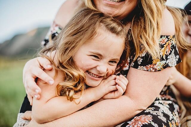 Scheduling all my family session dates for California today! If you didn&rsquo;t answer the poll in my stories yesterday but still want a session, message me! If you did answer the poll I&rsquo;ll be reaching out to you directly!😊