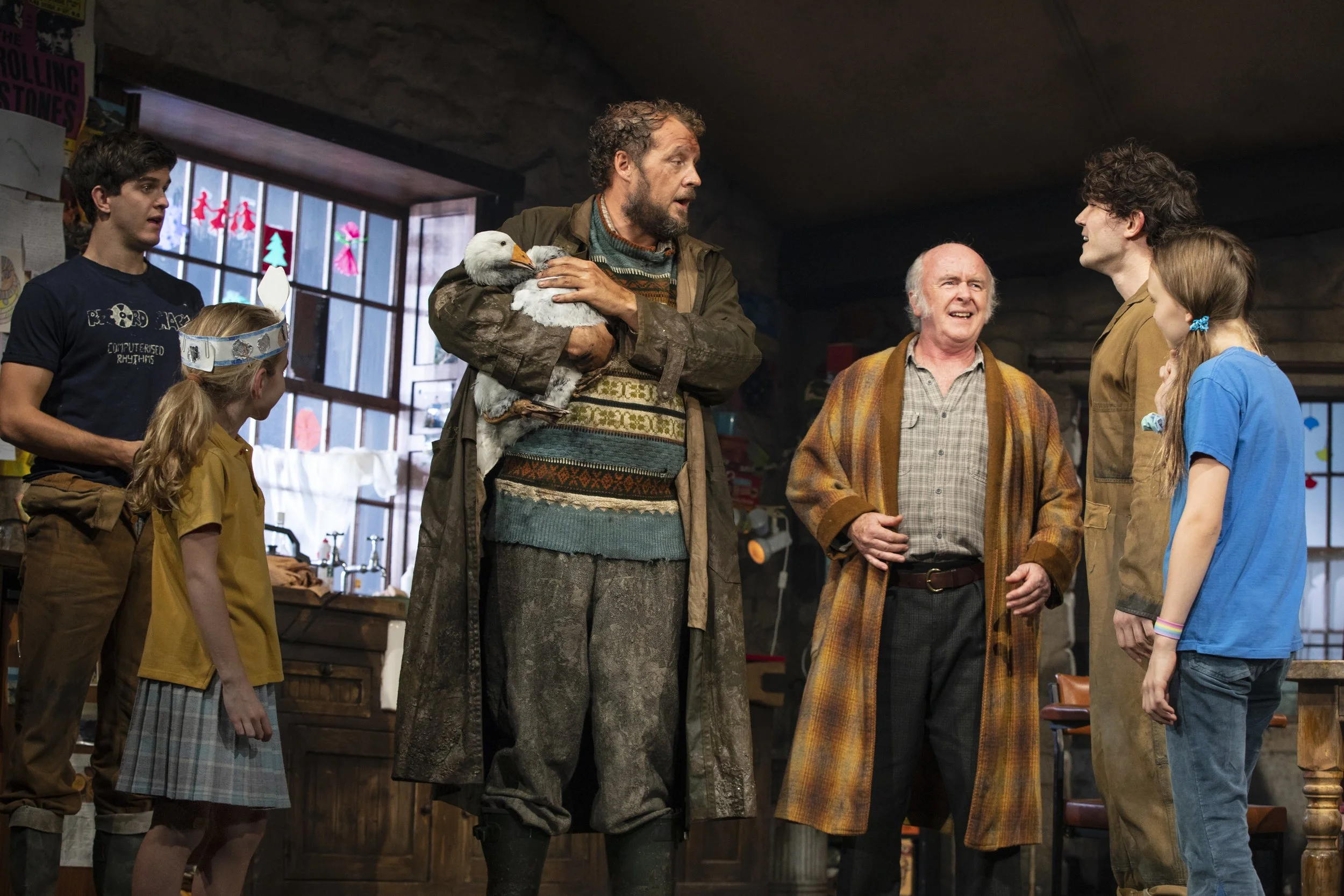 Niall Wright (James Joseph (JJ) Carney), Matilda Lawler (Honor Carney), Justin Edwards (Tom Kettle), Mark Lambert (Uncle Patrick Carney), Fra Fee (Michael Carney), and Willow McCarthy (Mercy Carney). Photo Credit: Joan Marcus.