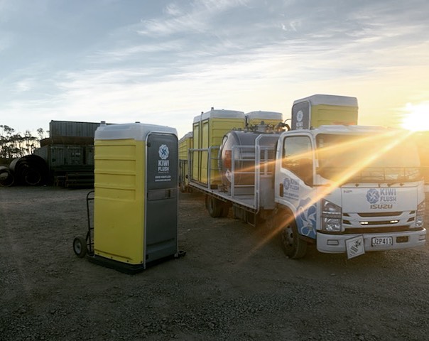 The last of the kiwi flush loos being delivered for a huge weekend in #auckland. Both our yards are completely empty as we pack in some huge events around the city ... we are taking bookings for the rest of the summer so get in quick as we are bookin