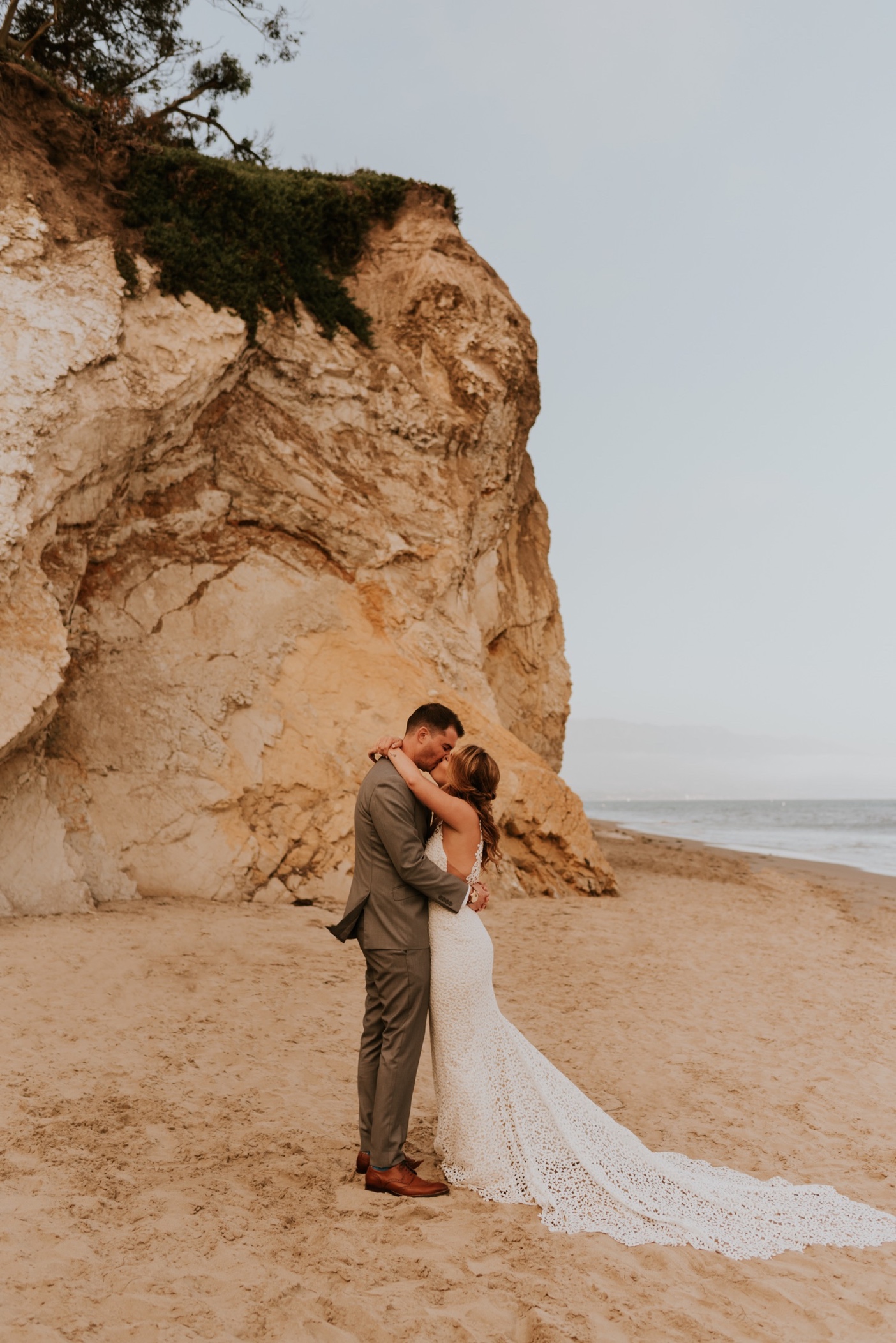 Santa Barbara Courthouse Wedding + Canary Hotel Rooftop