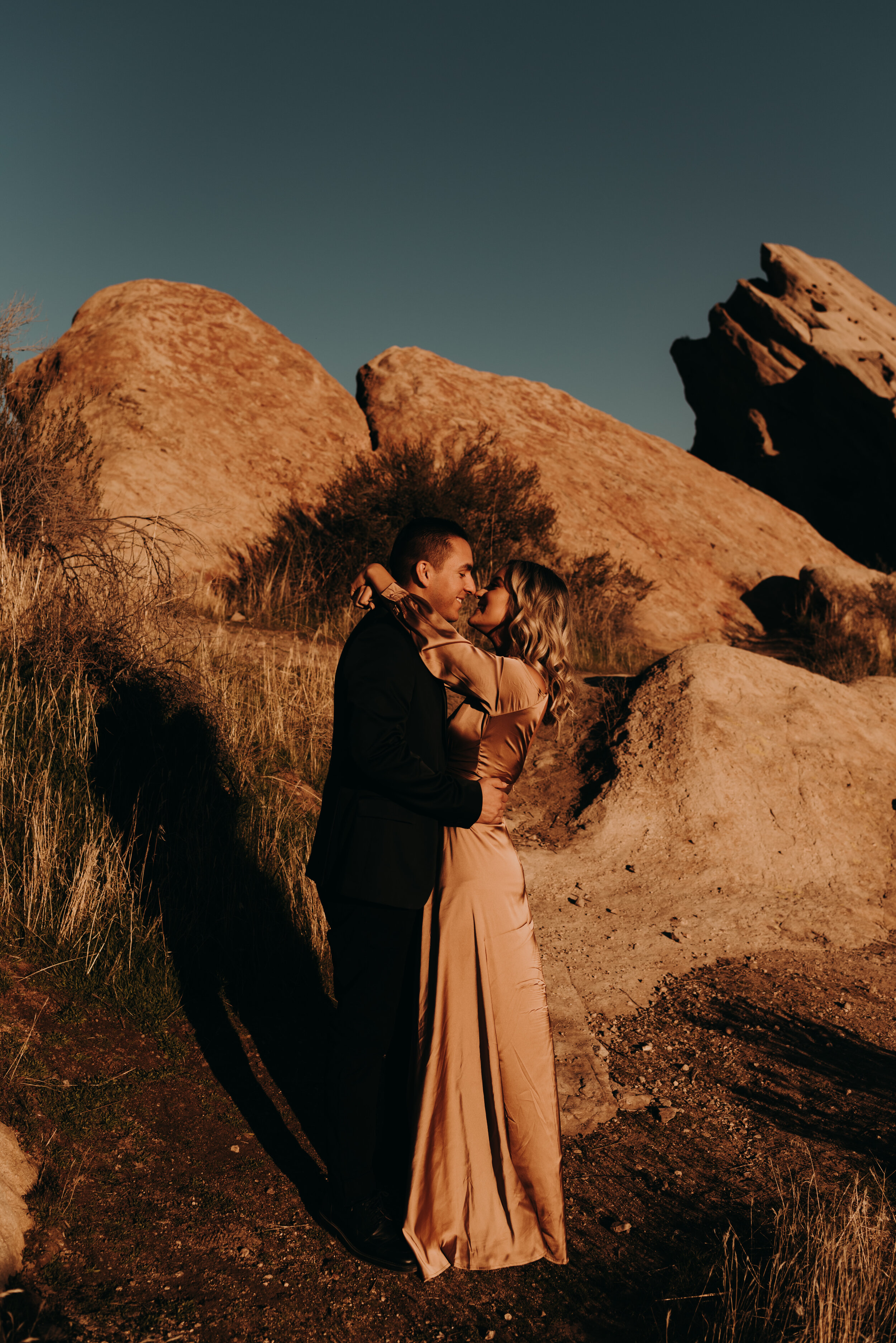 Vasquez Rocks Couples Shoot | Engagement Photos | Santa Clarita Wedding Photography | Desert Engagement | Vasquez Rocks Elopement | SoCal Elopement Photographer | California Wedding Photographer