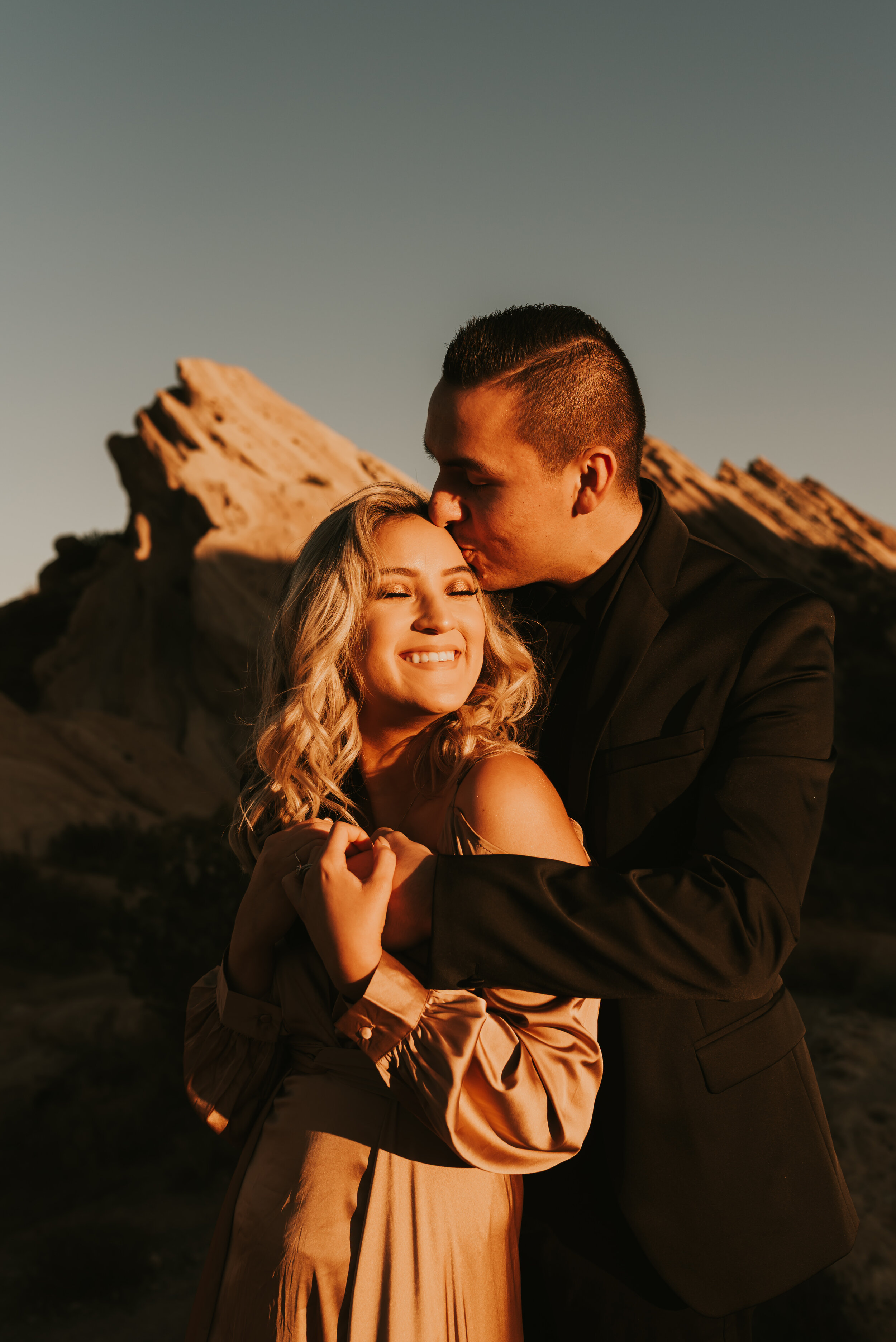 Vasquez Rocks Couples Shoot | Engagement Photos | Santa Clarita Wedding Photography | Desert Engagement | Vasquez Rocks Elopement | SoCal Elopement Photographer | California Wedding Photographer