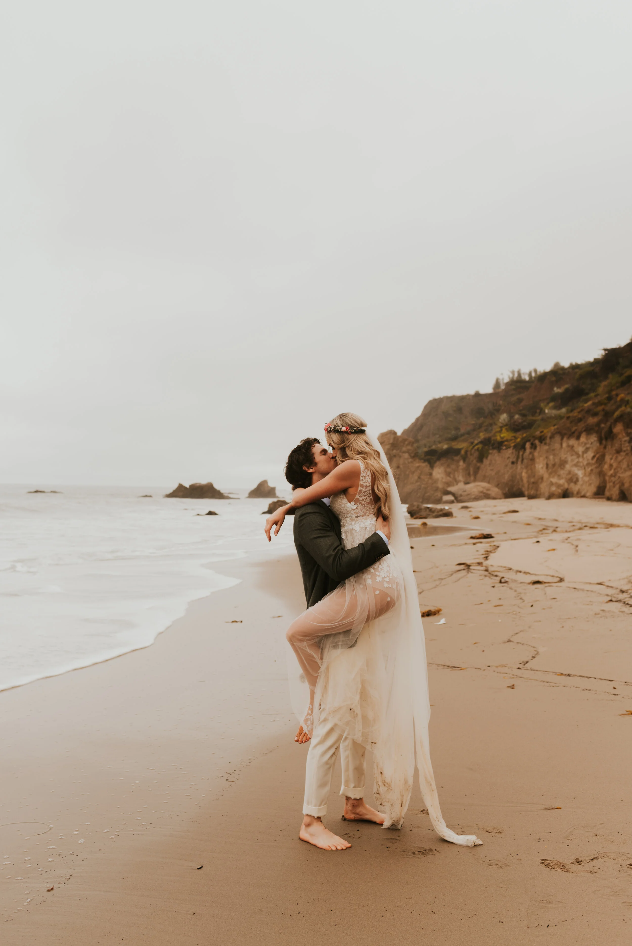 El Matador Beach Elopement Malibu Elopement Photographer