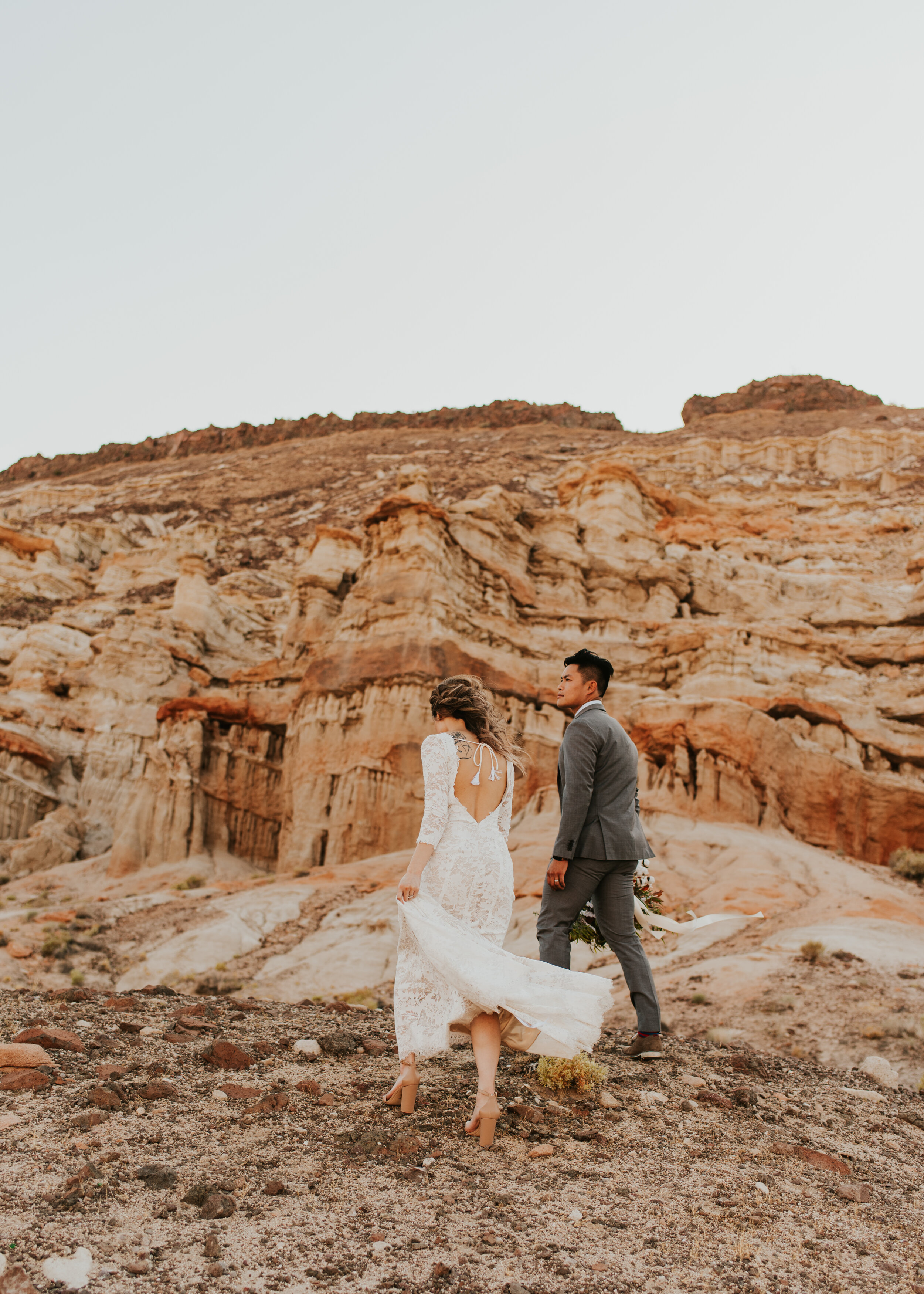 Red Rock Canyon Elopement | Southern California Elopement Photographer | Destination Elopement | Desert Elopement | Places to Elope | #elopement