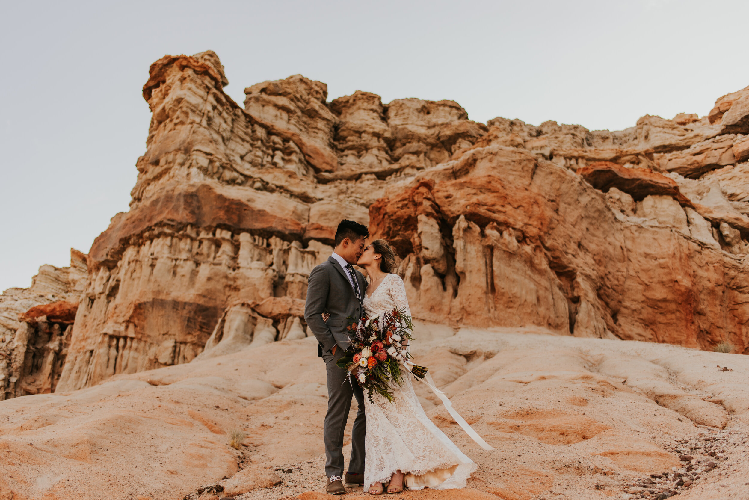 Red Rock Canyon Elopement | Southern California Elopement Photographer | Destination Elopement | Desert Elopement | Places to Elope | #elopement