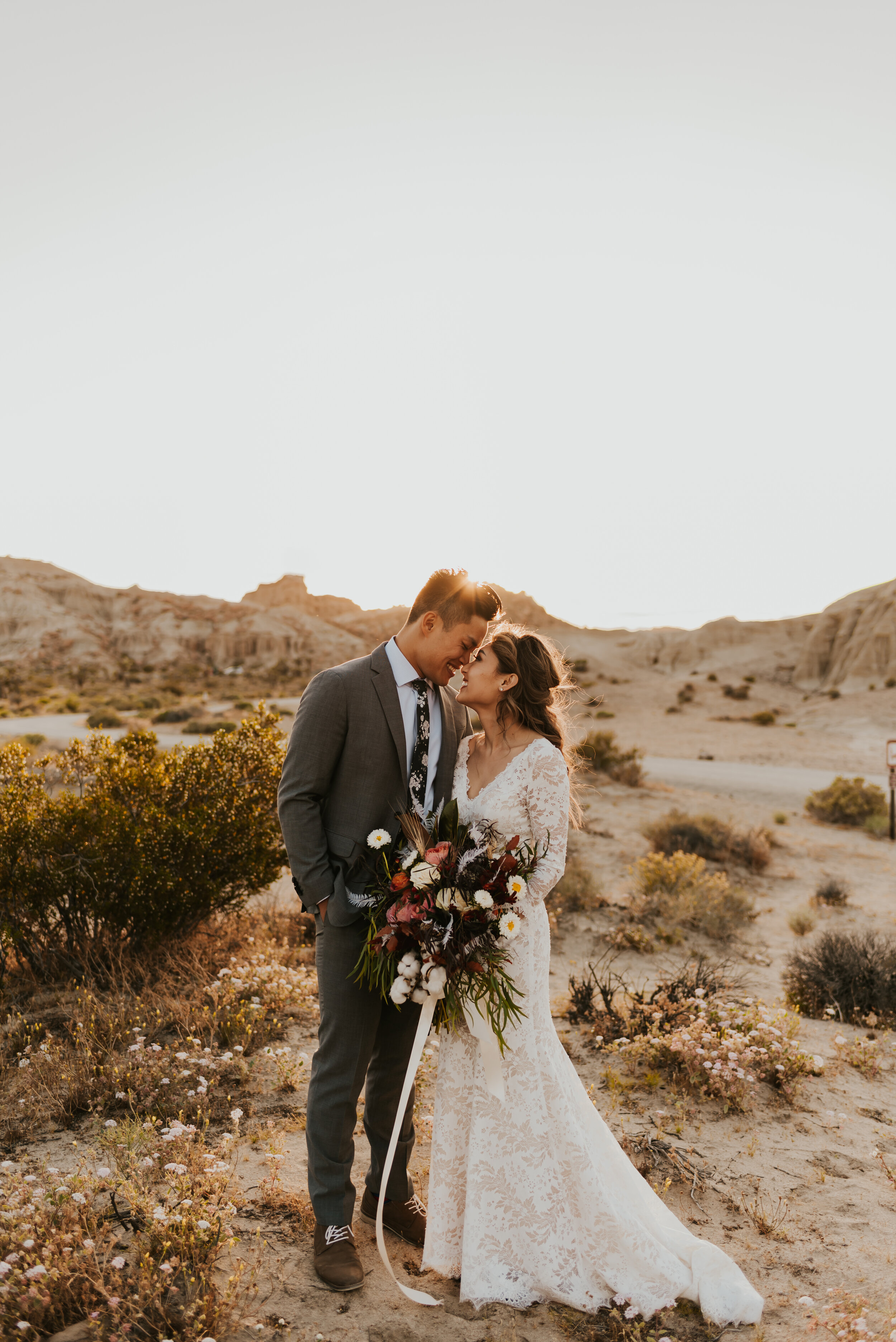 Red Rock Canyon Elopement | Southern California Elopement Photographer | Destination Elopement | Desert Elopement | Places to Elope | #elopement