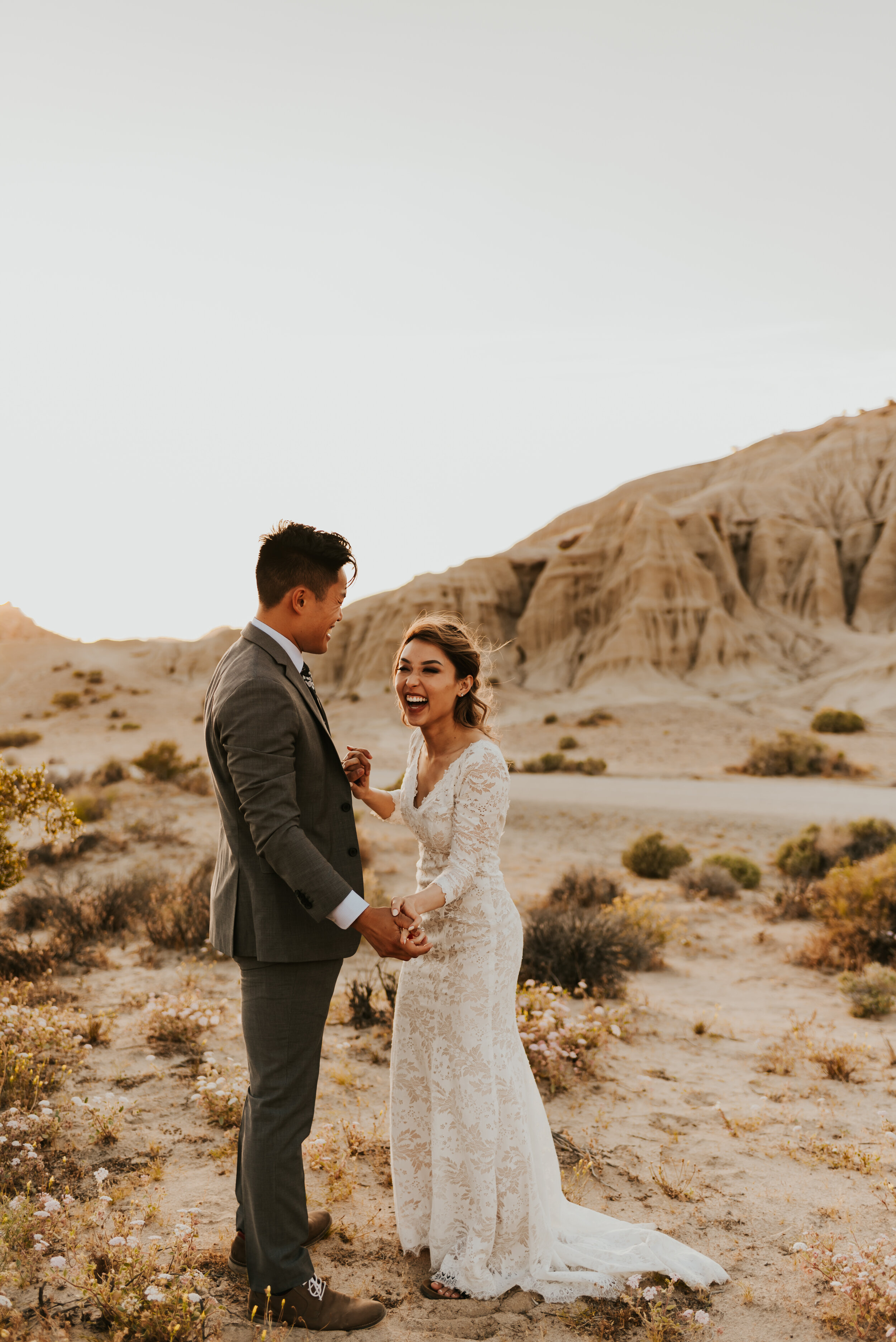 Red Rock Canyon Elopement | Southern California Elopement Photographer | Destination Elopement | Desert Elopement | Places to Elope | #elopement