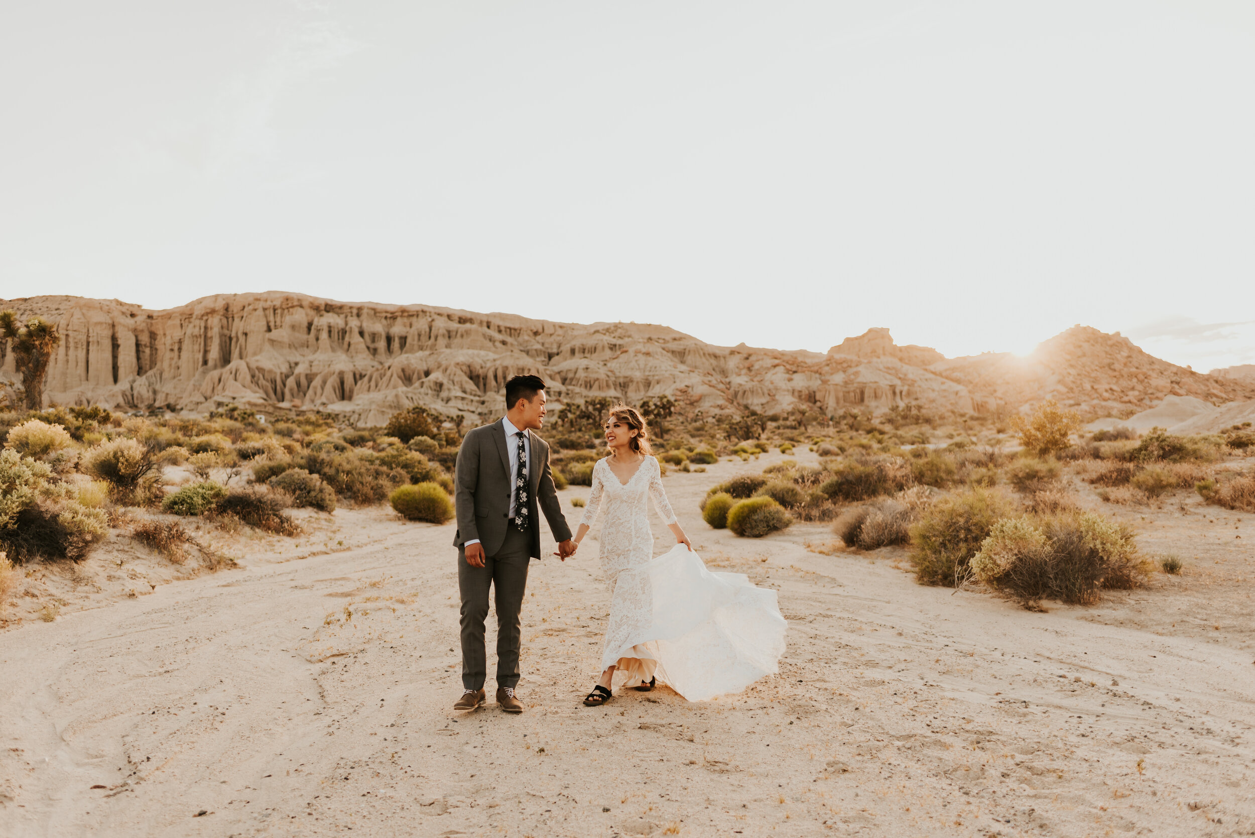 Red Rock Canyon Elopement | Southern California Elopement Photographer | Destination Elopement | Desert Elopement | Places to Elope | #elopement