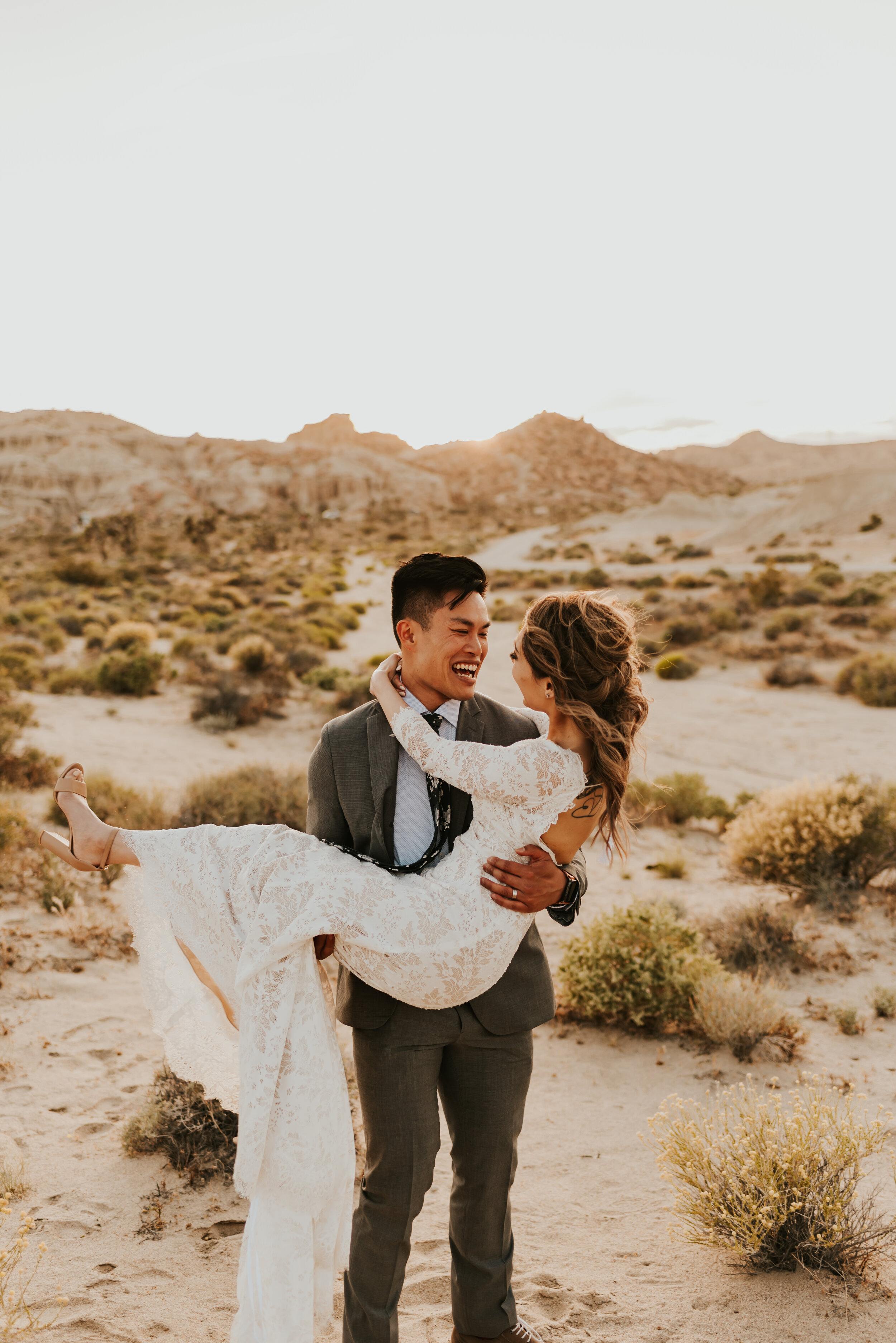 Red Rock Canyon Elopement | Southern California Elopement Photographer | Destination Elopement | Desert Elopement | Places to Elope | #elopement