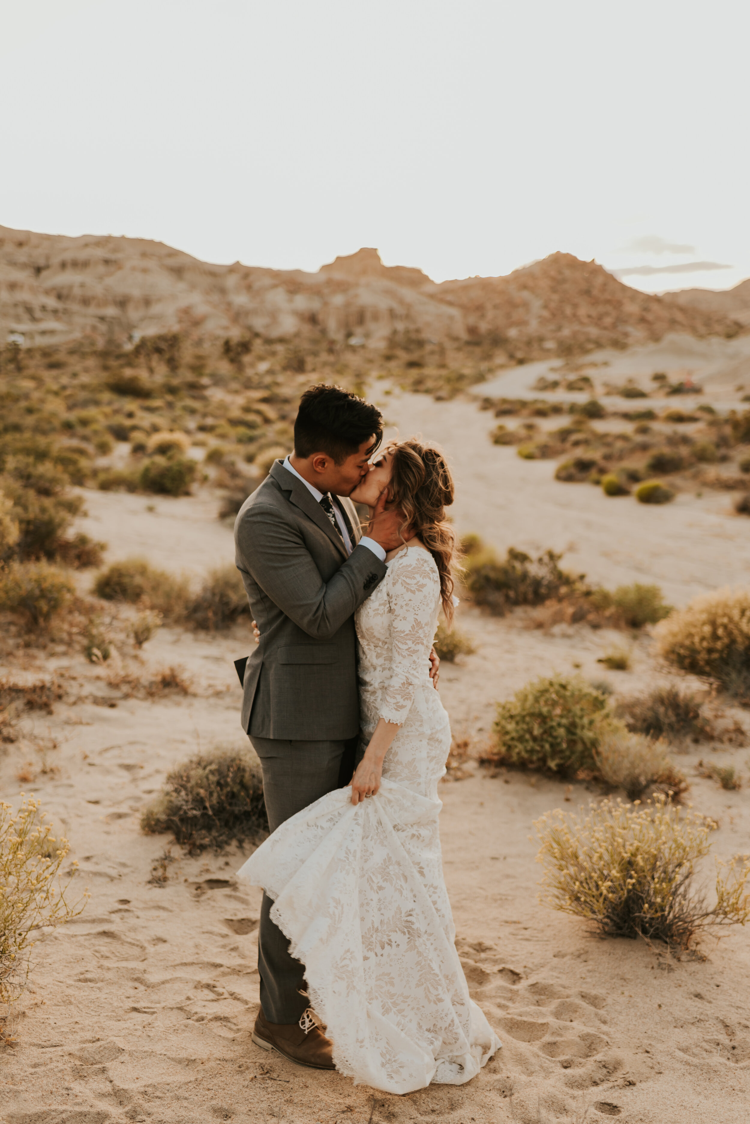 Red Rock Canyon Elopement | Southern California Elopement Photographer | Destination Elopement | Desert Elopement | Places to Elope | #elopement