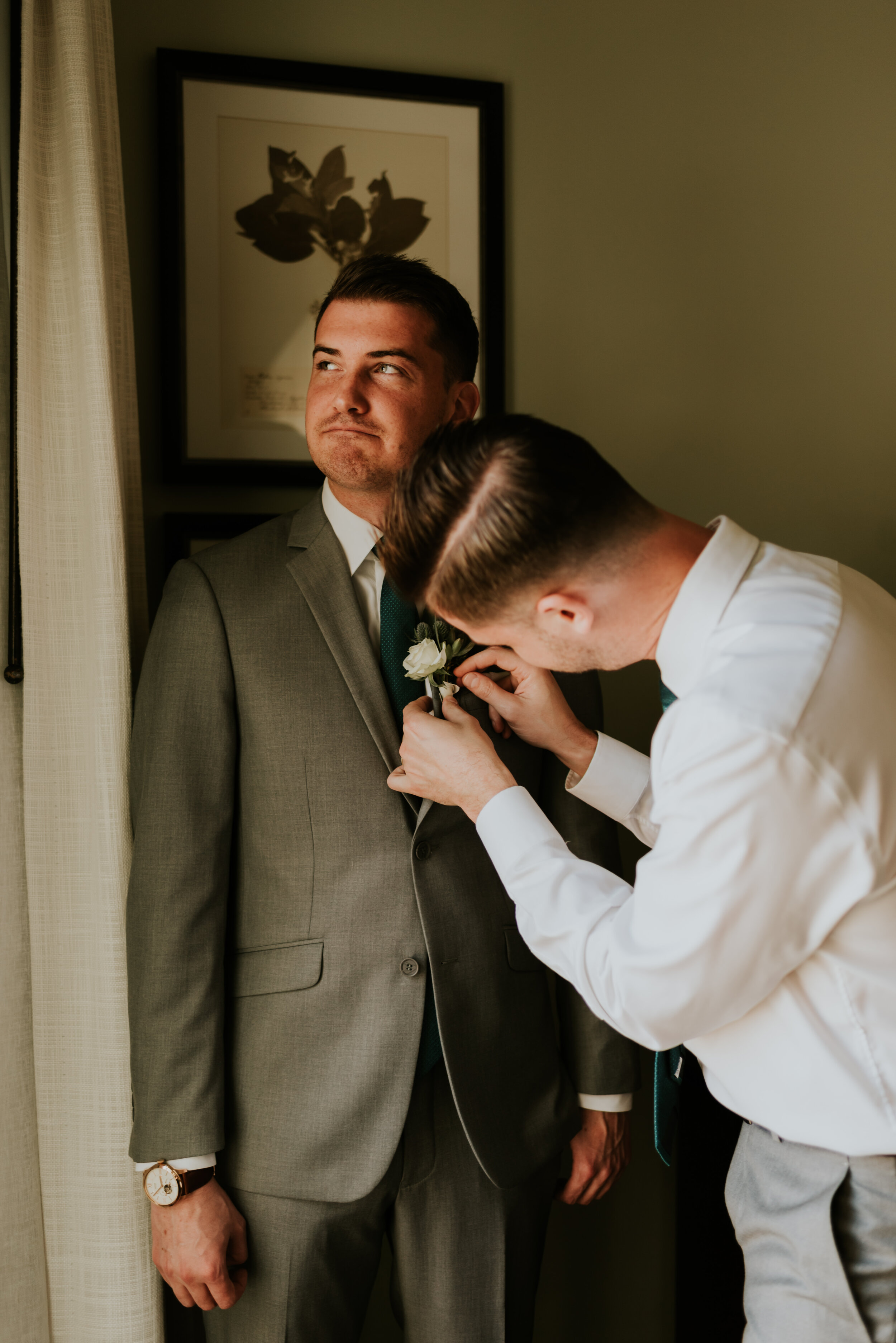 How to Include Your Family in Your Elopement | Eloping with Family | Elopement with Guests | California Elopement Photographer | Elopement Tips | Elopement Planning Advice | Intimate Wedding