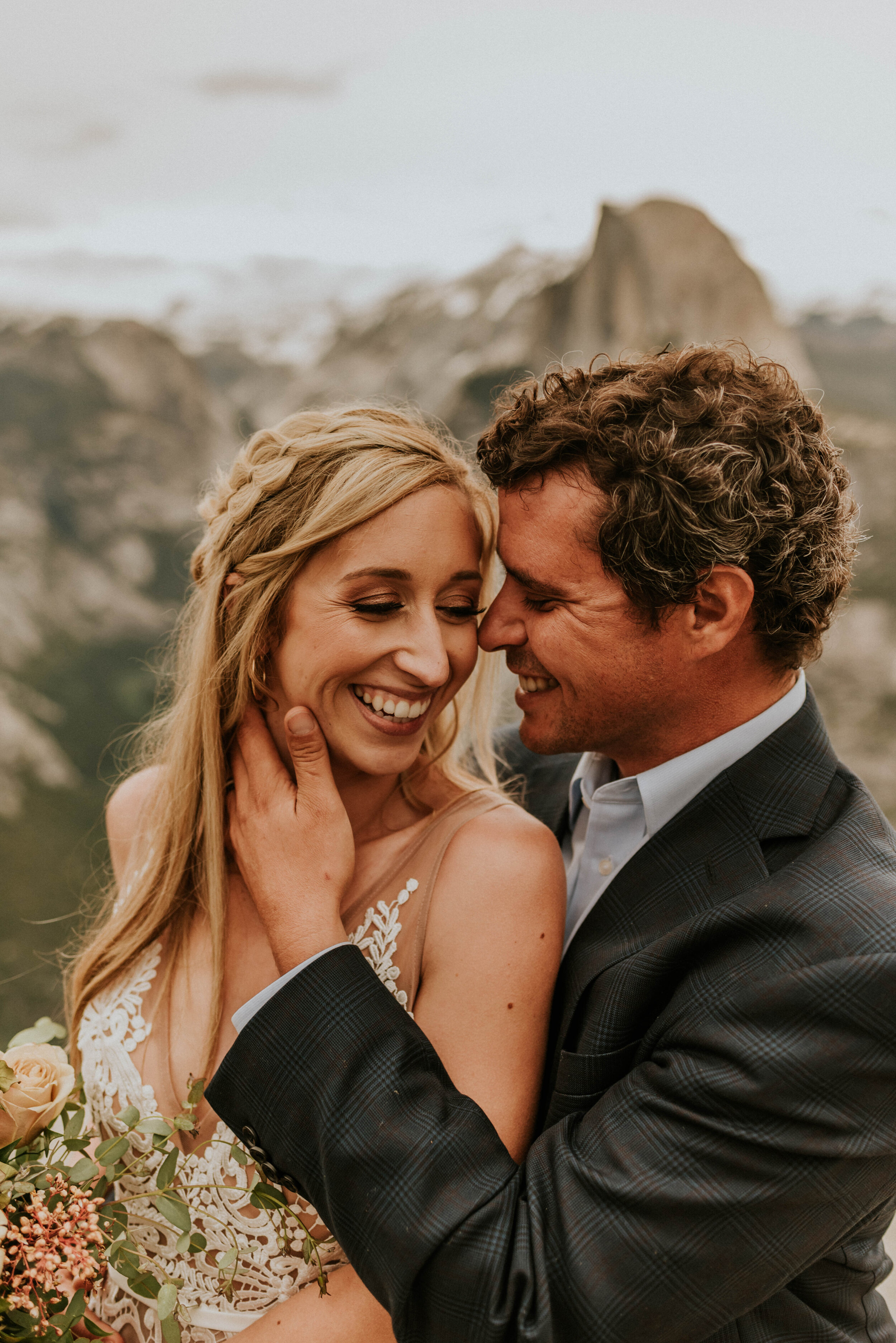 Yosemite Elopement | Glacier Point Elopement | Taft Point Elopement | Yosemite Elopement Photographer | Yosemite National Park | Yosemite Wedding Photography