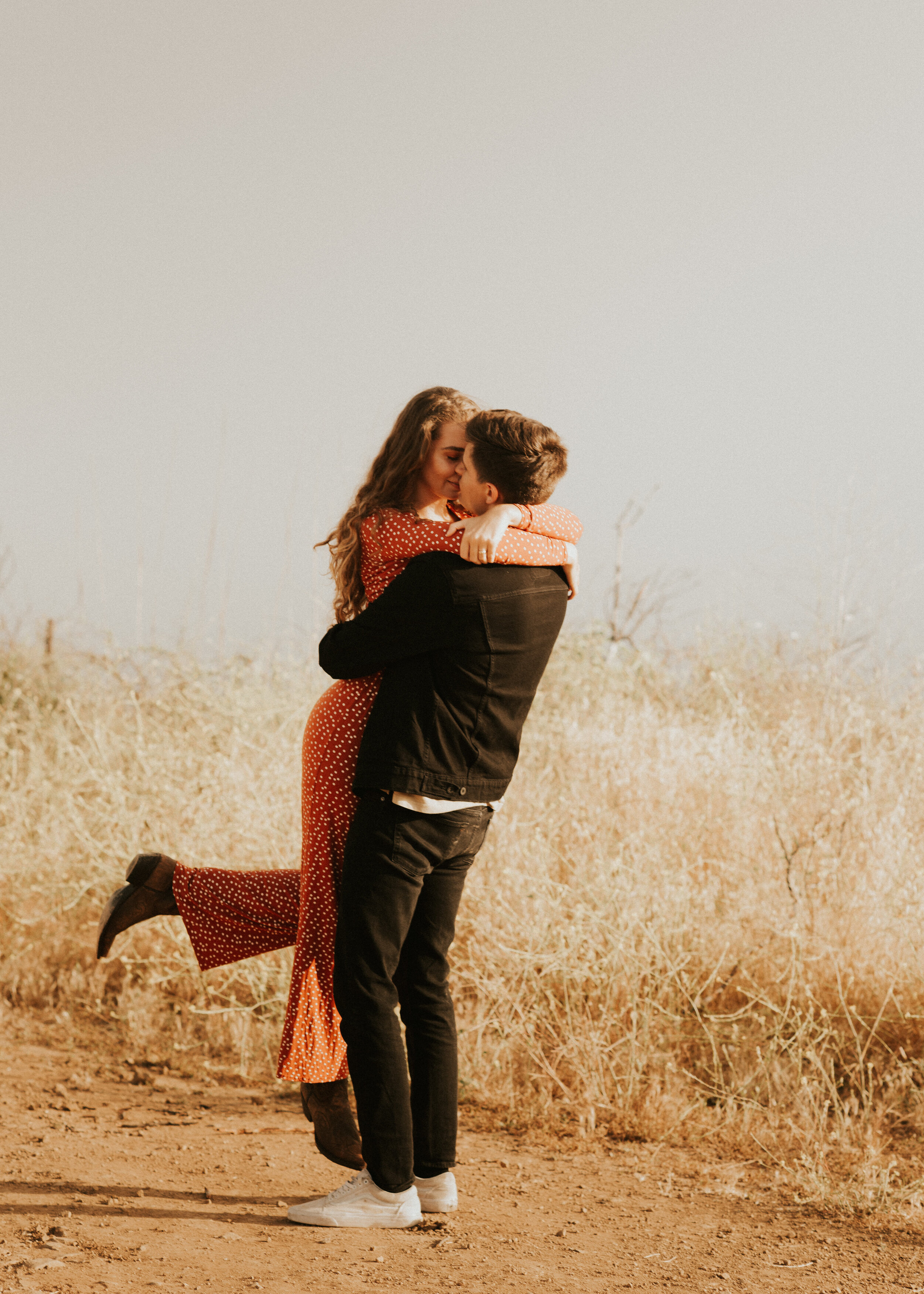 Malibu Canyon Couples Session | Malibu Engagement Session | Malibu Mountains | Southern California Summer Engagement | Couples Outfits