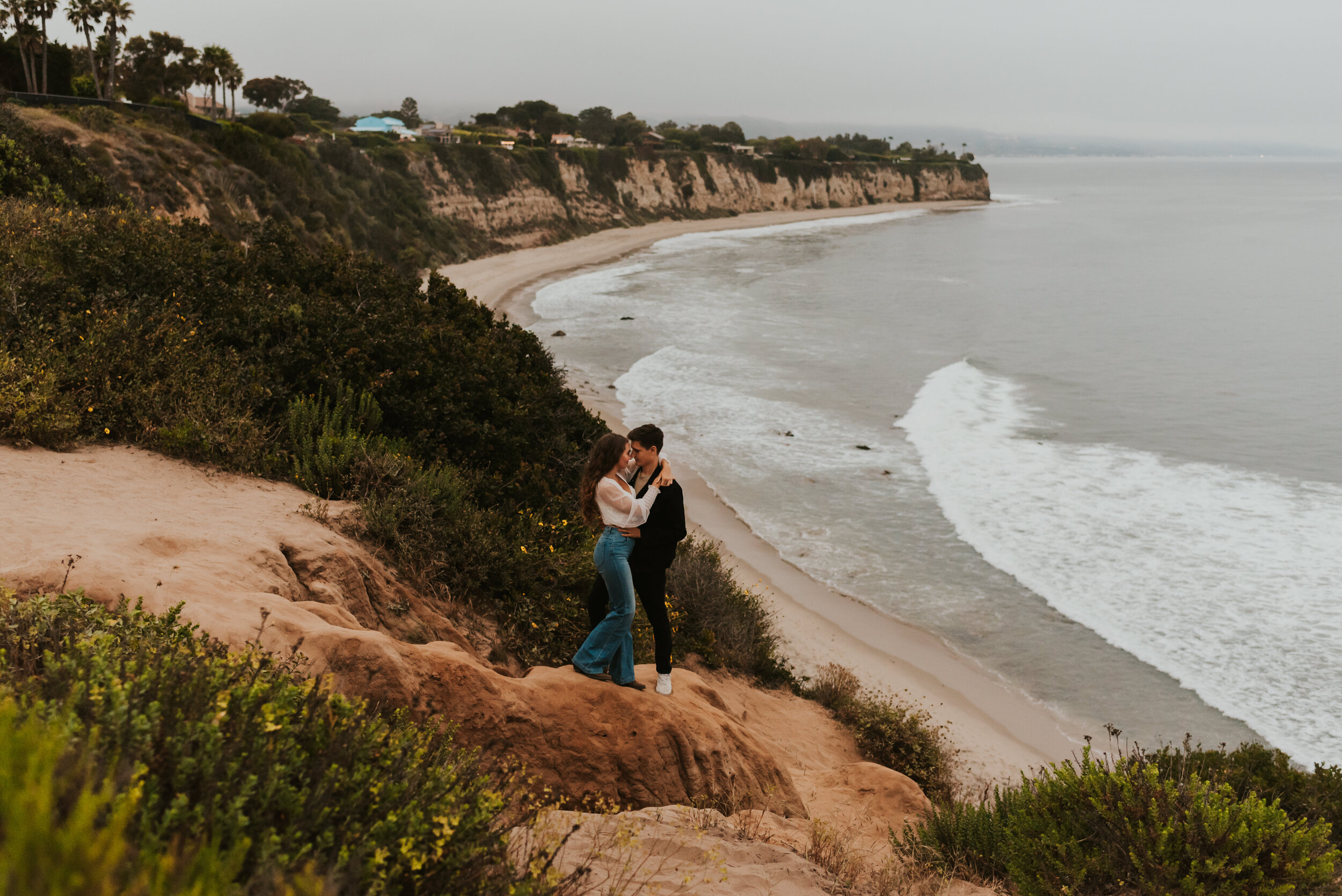 Point Dume Malibu Session | Malibu Cliffside Engagement Session | Ocean Cliffs Engagement | Southern California Summer Engagement | Couples Outfits